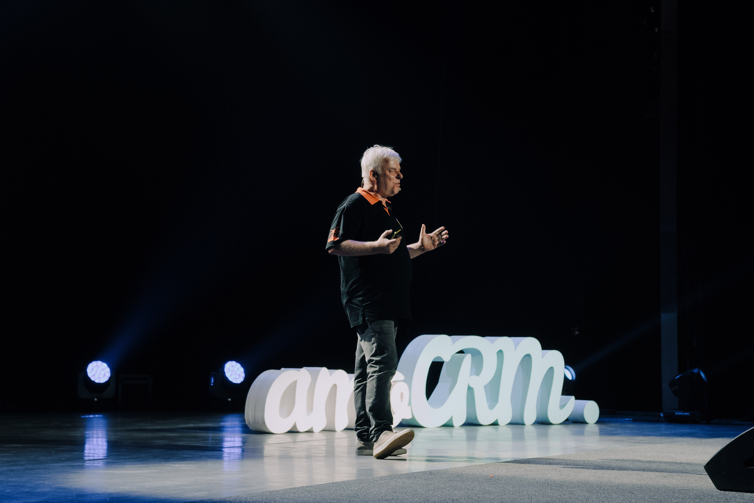 КОНФЕРЕНЦИЯ AMO CRM SIPUNI. Репортажный фотограф Зуев Роман г. Челябинск