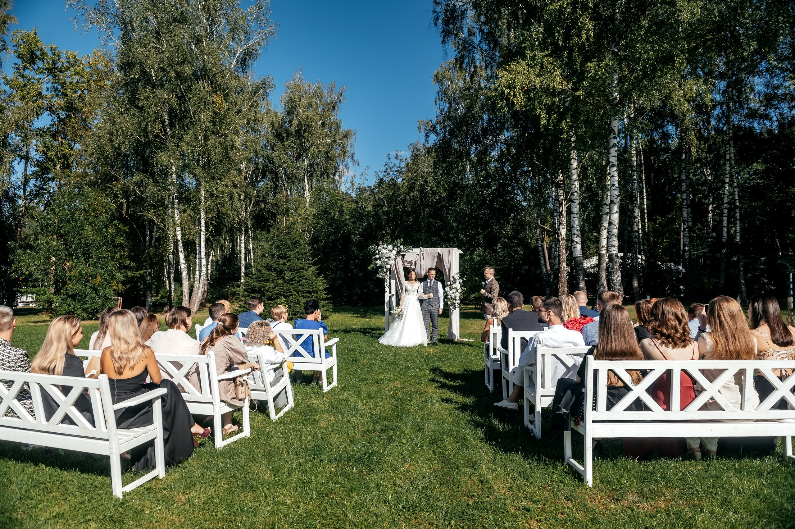 Медвежьи озера и любовь. Свадебная фотоистория. Свадебный и семейный фотограф Виктория Носачёва. Щелково, Москва и МО