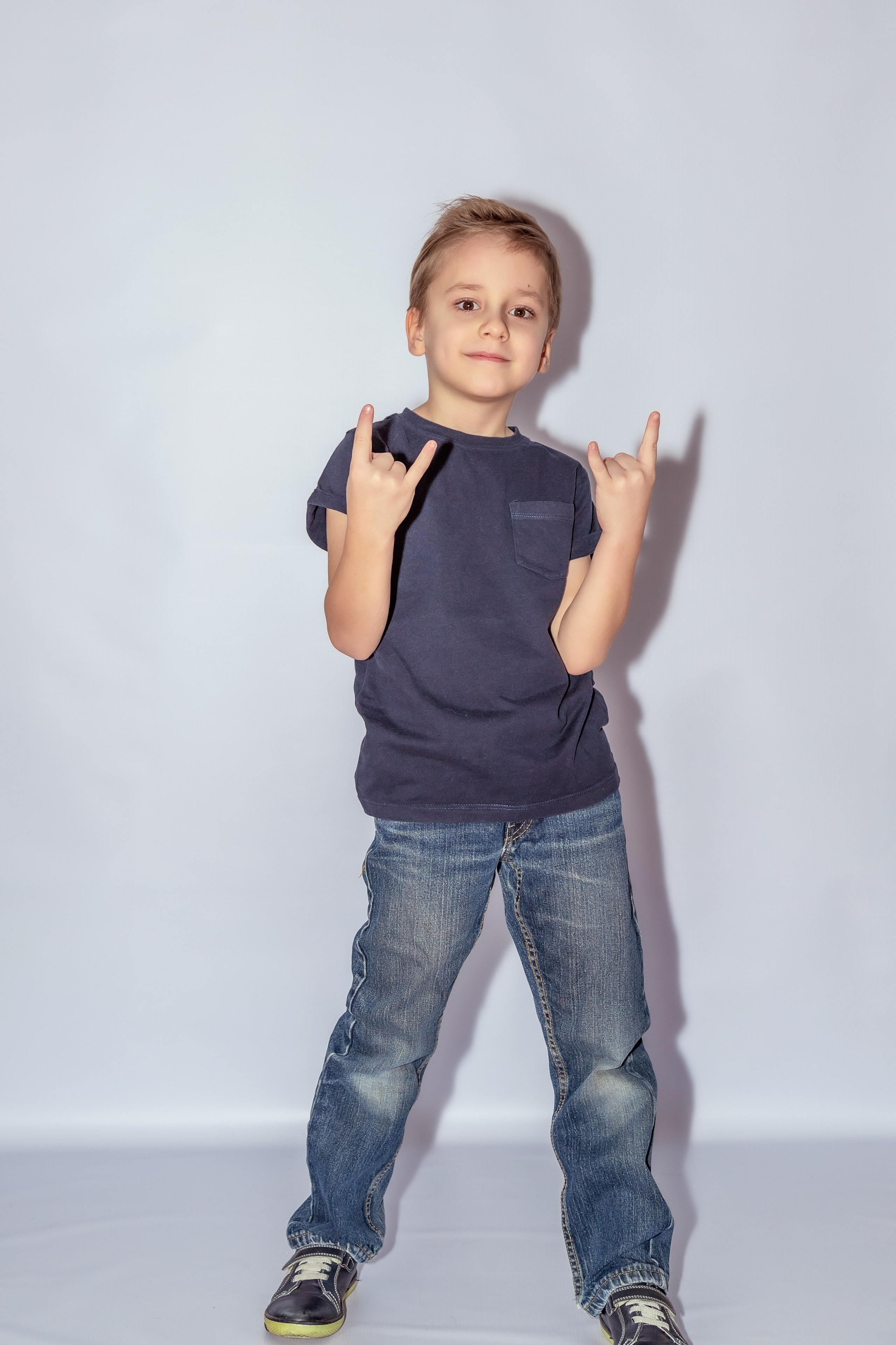 СТУДИЙНЫЙ минимализм ДЕТСКИЙ. Фотограф Алина Лебедь