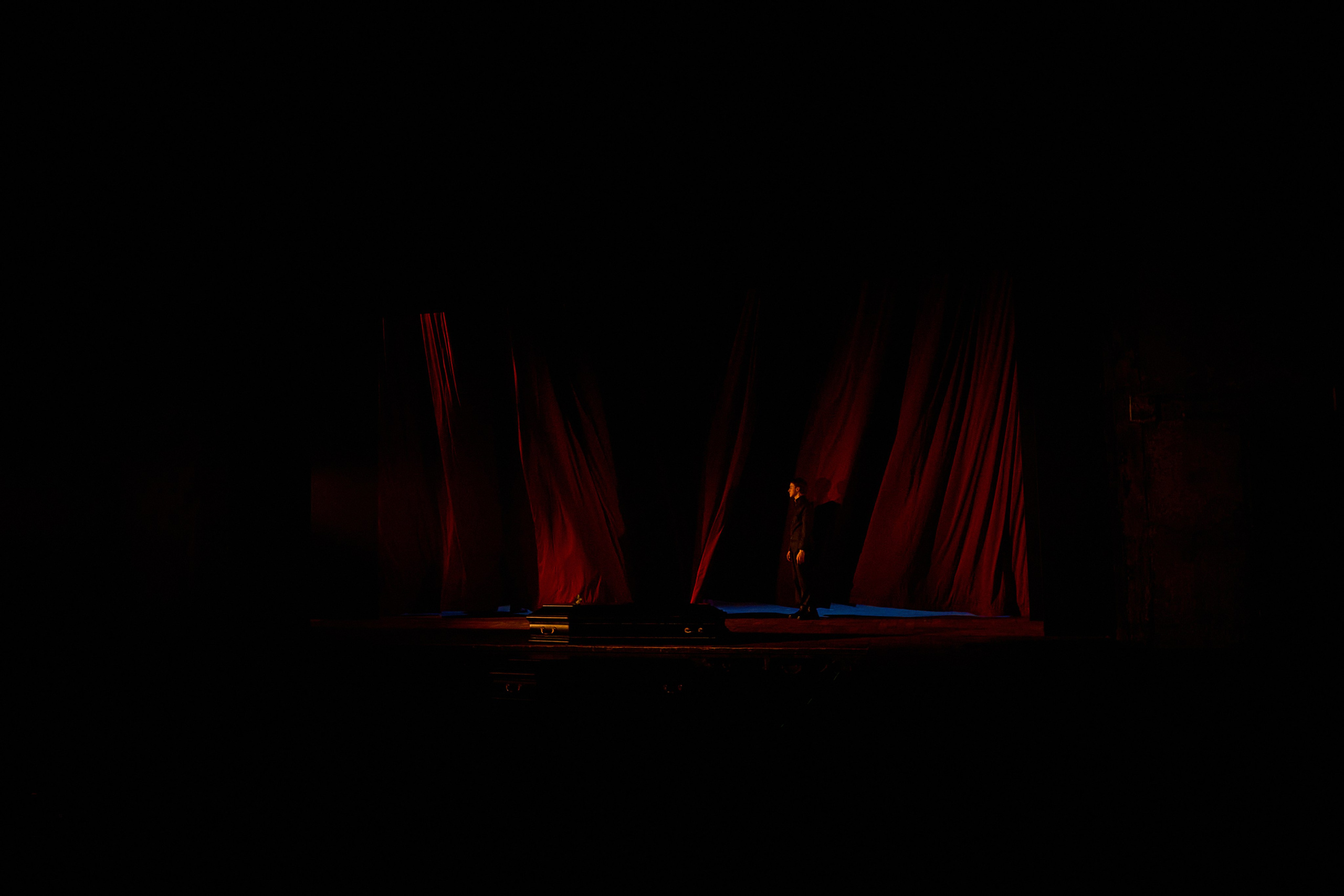 «Быть или не быть» Закулисье Театра Наций. Wish Films — Фото и видео для брендов и личных проектов | Фотограф и видеограф