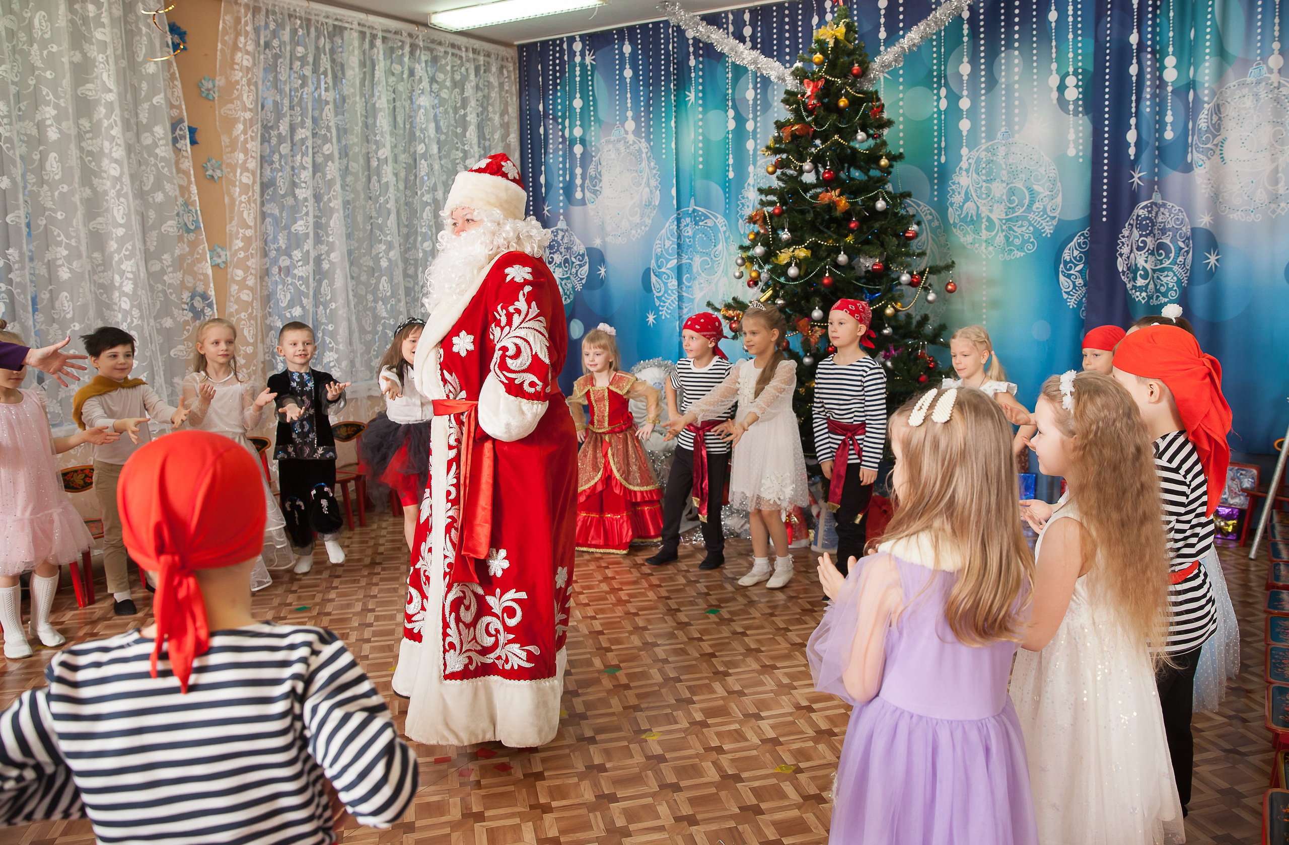 Новый Год 1508. Выпускные альбомы Москва. Фотограф Шукурова Кристина
