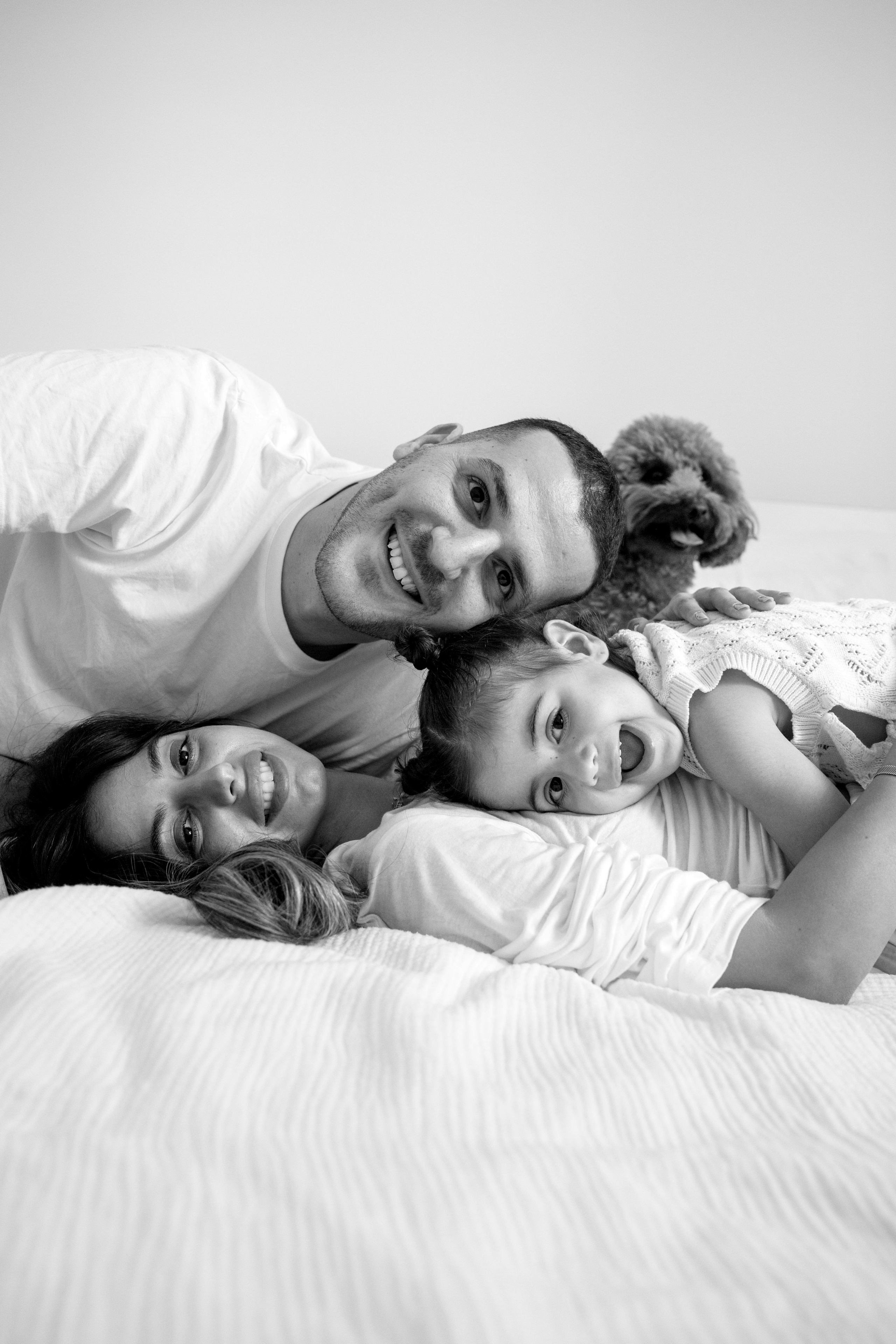 Family photoshoot at home. Главная