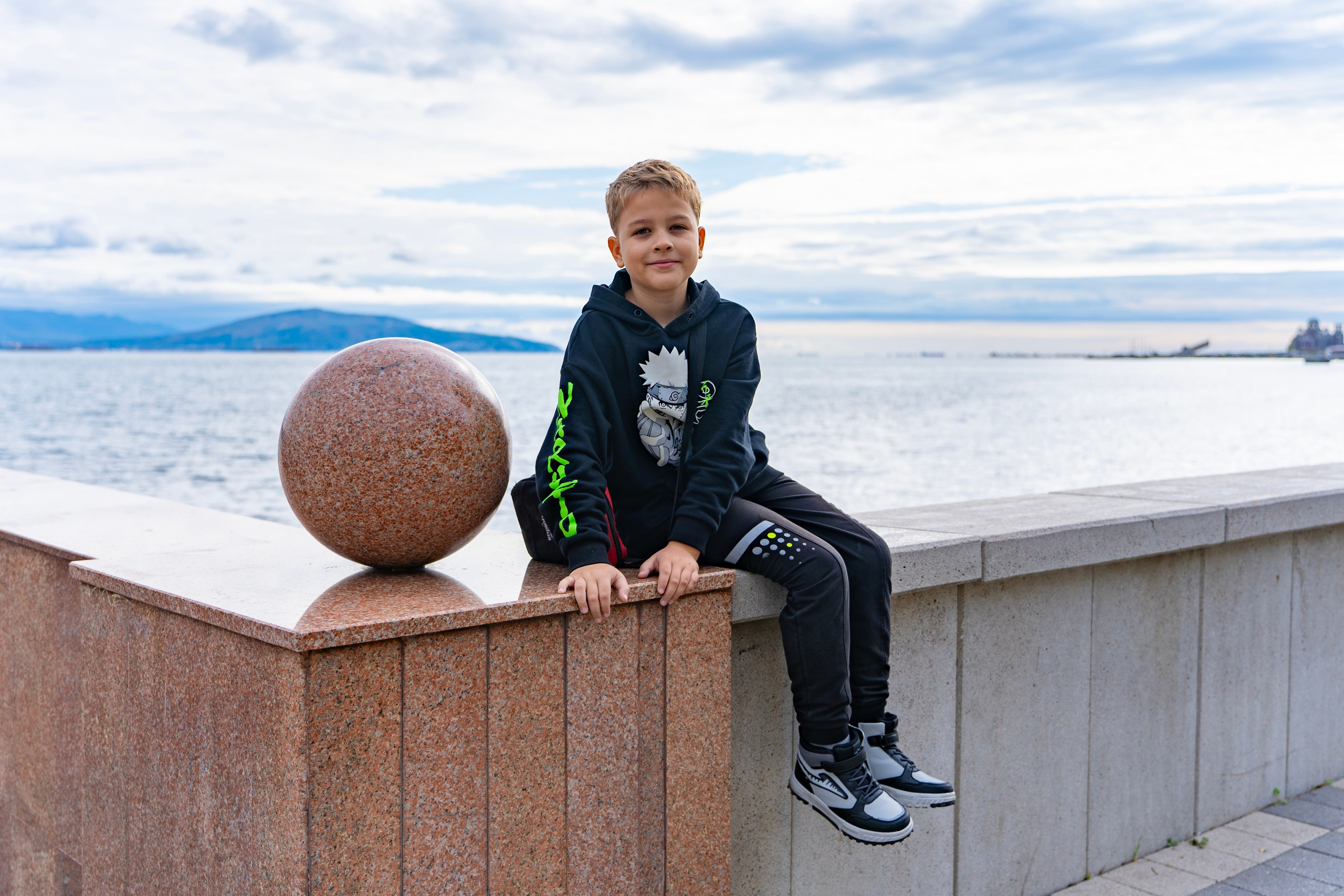 Фотосессия в Новороссийске осенью. Семейный и детский фотограф Екатерина Черняева. Снимаю портреты, love story, фотопрогулки, работаю на улице, в кафе, студии, дома у клиента