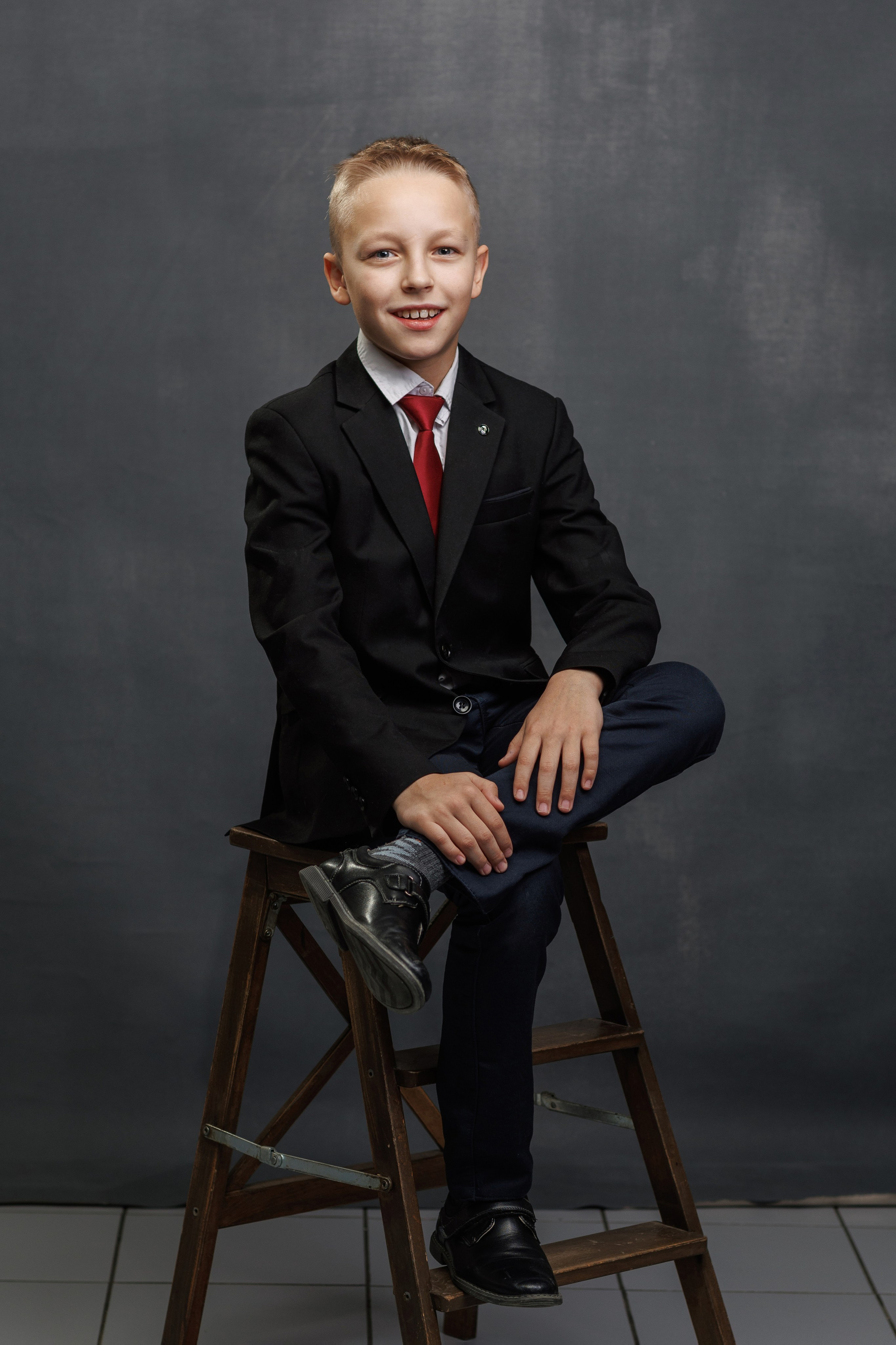 НАЧАЛЬНАЯ ШКОЛА. Выпускные альбомы, школьные фотографии, детский сад, Москва и Московская область