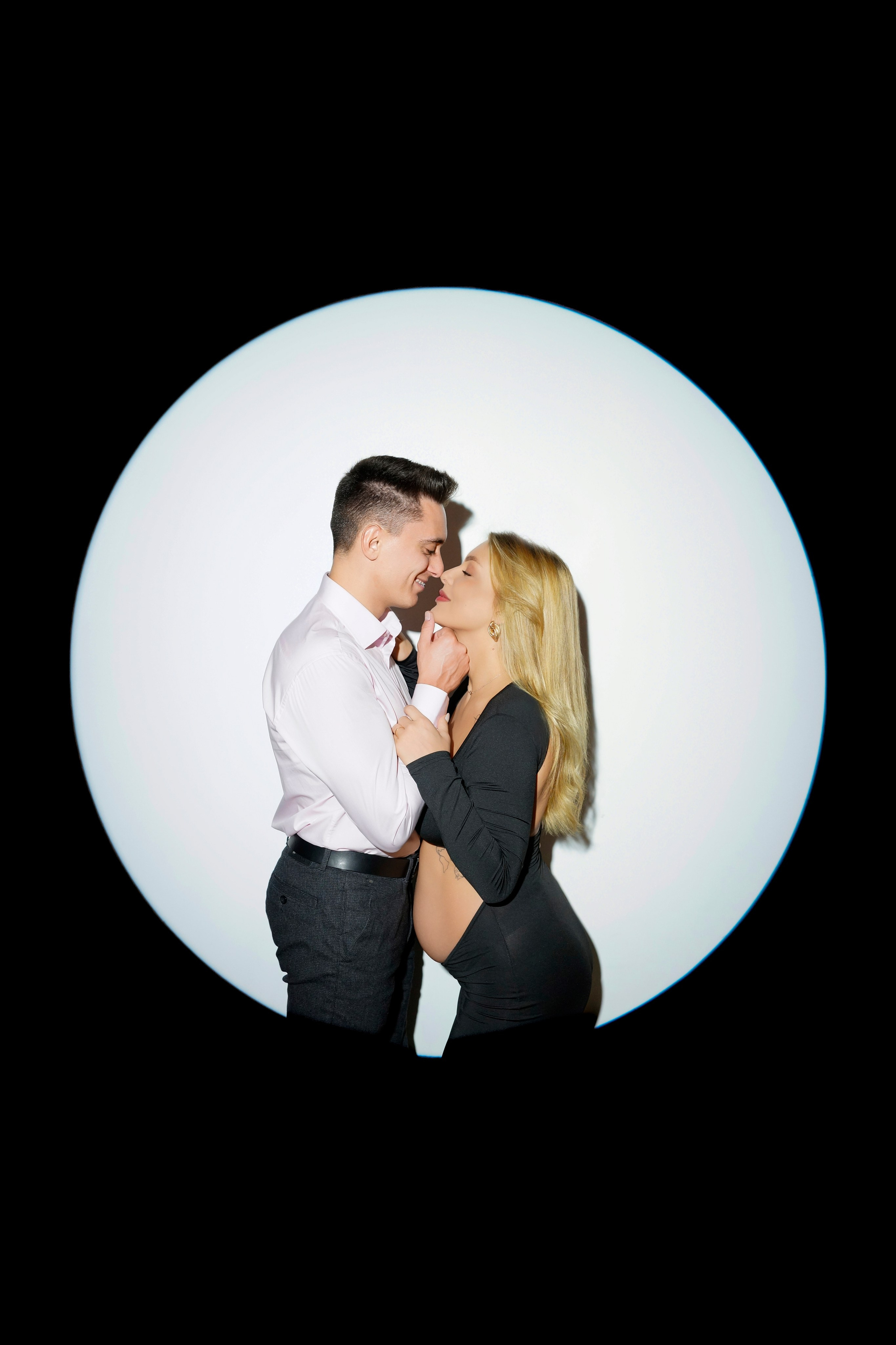 Съёмка беременности в моей фотостудии «НЕБО». Женский фотограф в Химках Алёна Ленёва