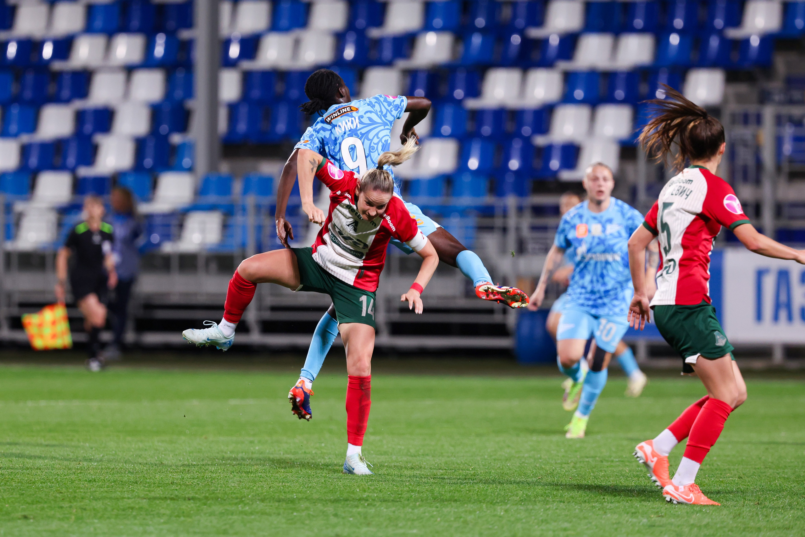 ЖФК «Зенит» — ЖФК «Локомотив» Москва Winline Кубок России 13.09.2025. Спортивный и репортажный фотограф Антон Тереханов