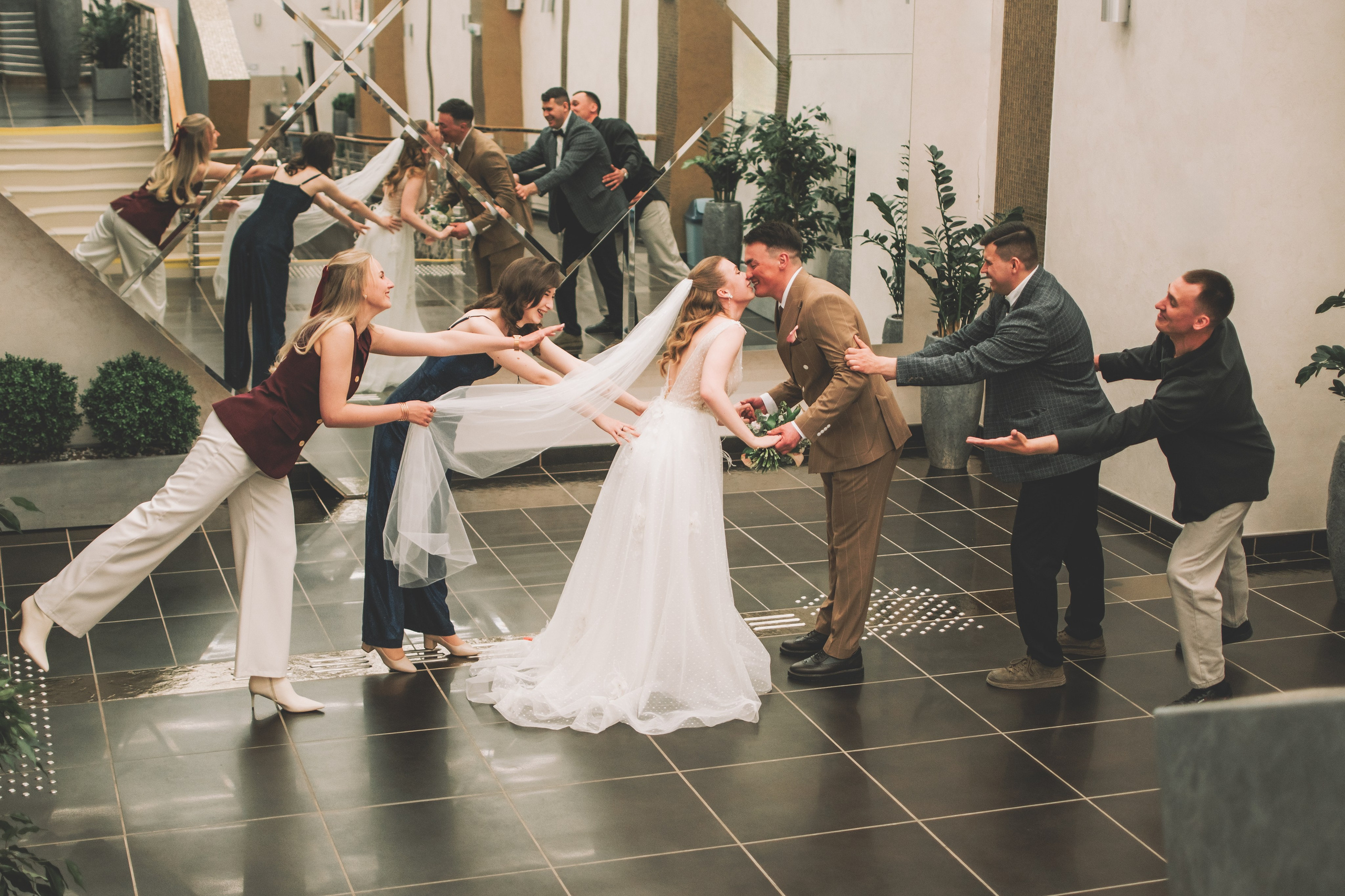 Альберт и Анастасия (Студийная фотосессия, роспись в ДК Нефтяник + фотосессия с гостями). Семейный и свадебный фотограф Губкинский и Ставрополь