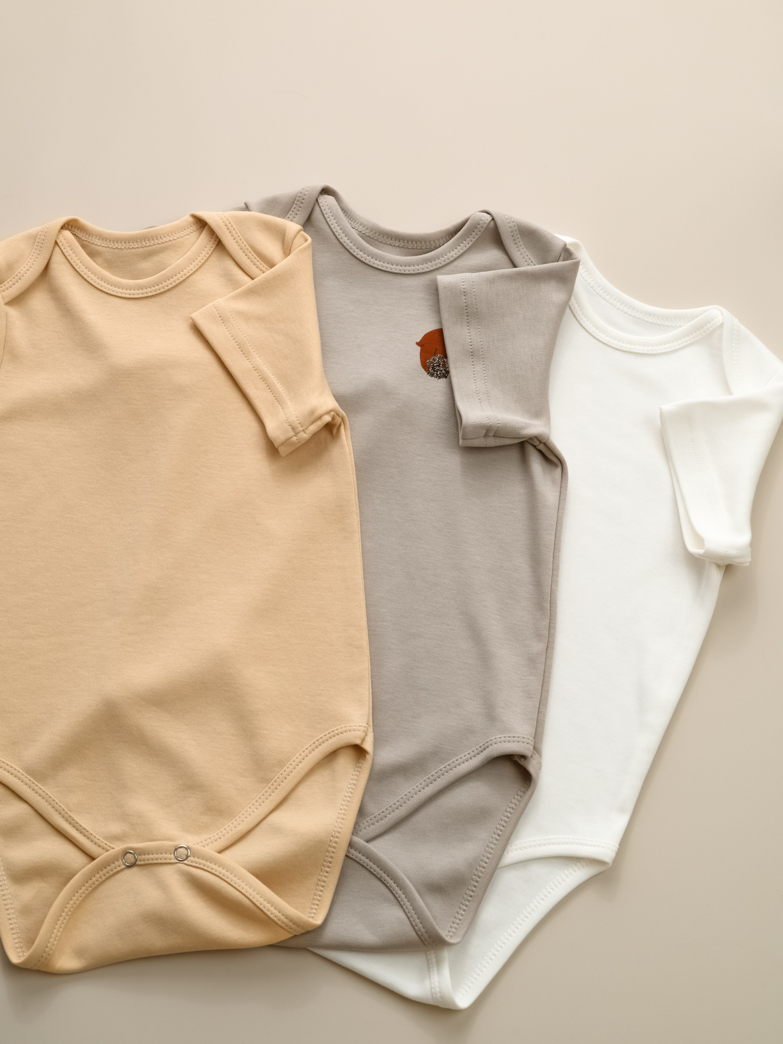 Одежда для детей. Предметный фотограф, инфографика и видео в Санкт-Петербурге