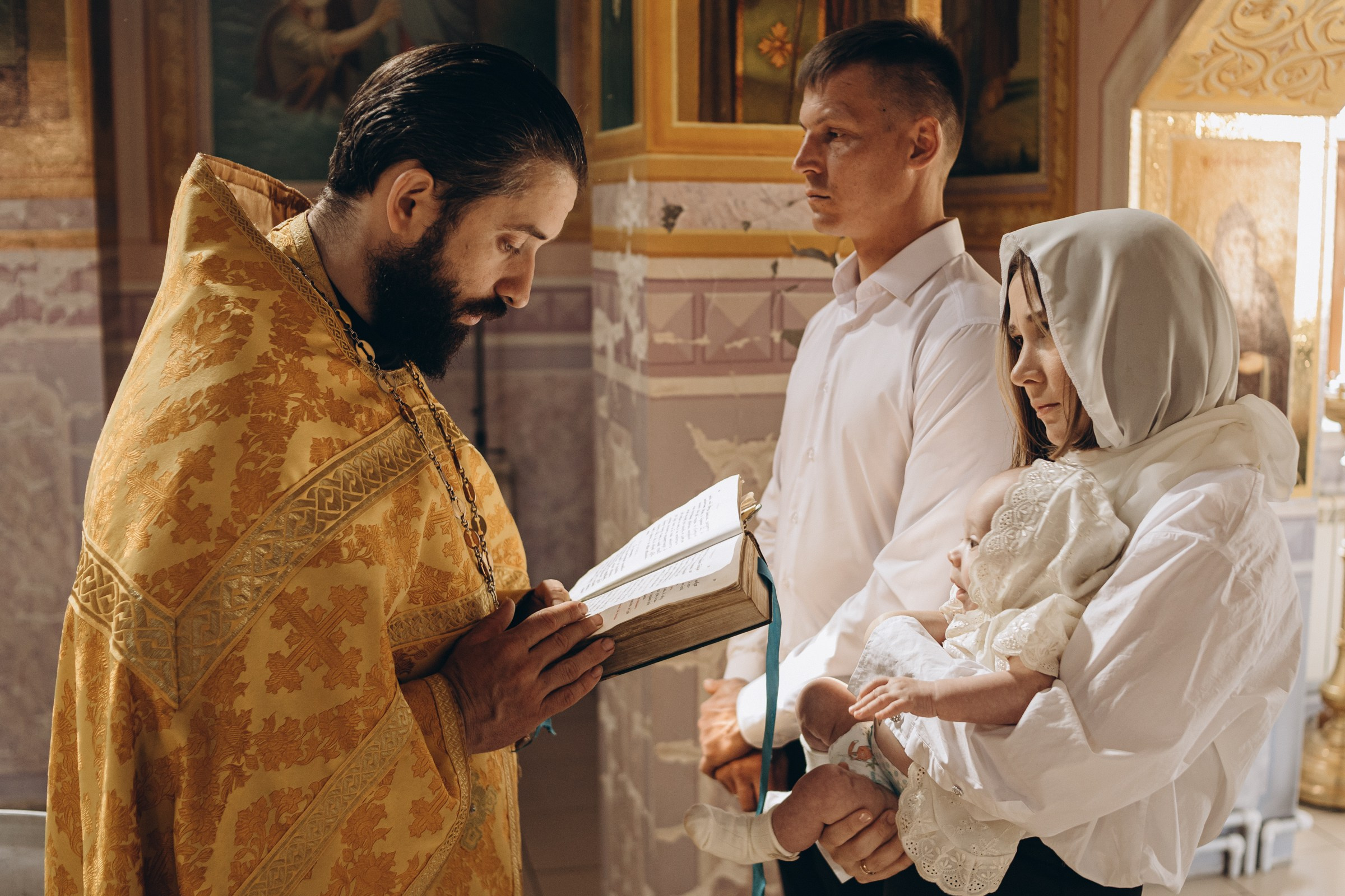 Крещение. Семейный фотограф в Волгодонске Краченцева Анна