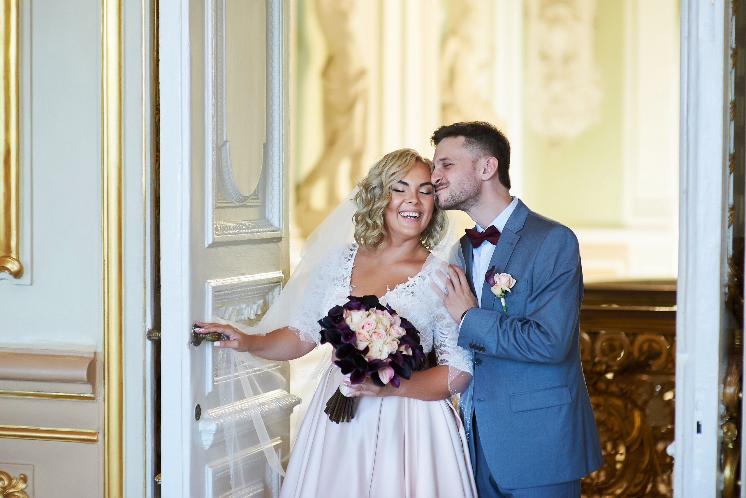 Марта и Анатолий (фотосессия на Витебском вокзале). Портретный, семейный и свадебный фотограф в Санкт-Петербурге и в Пушкине Ширяев Денис