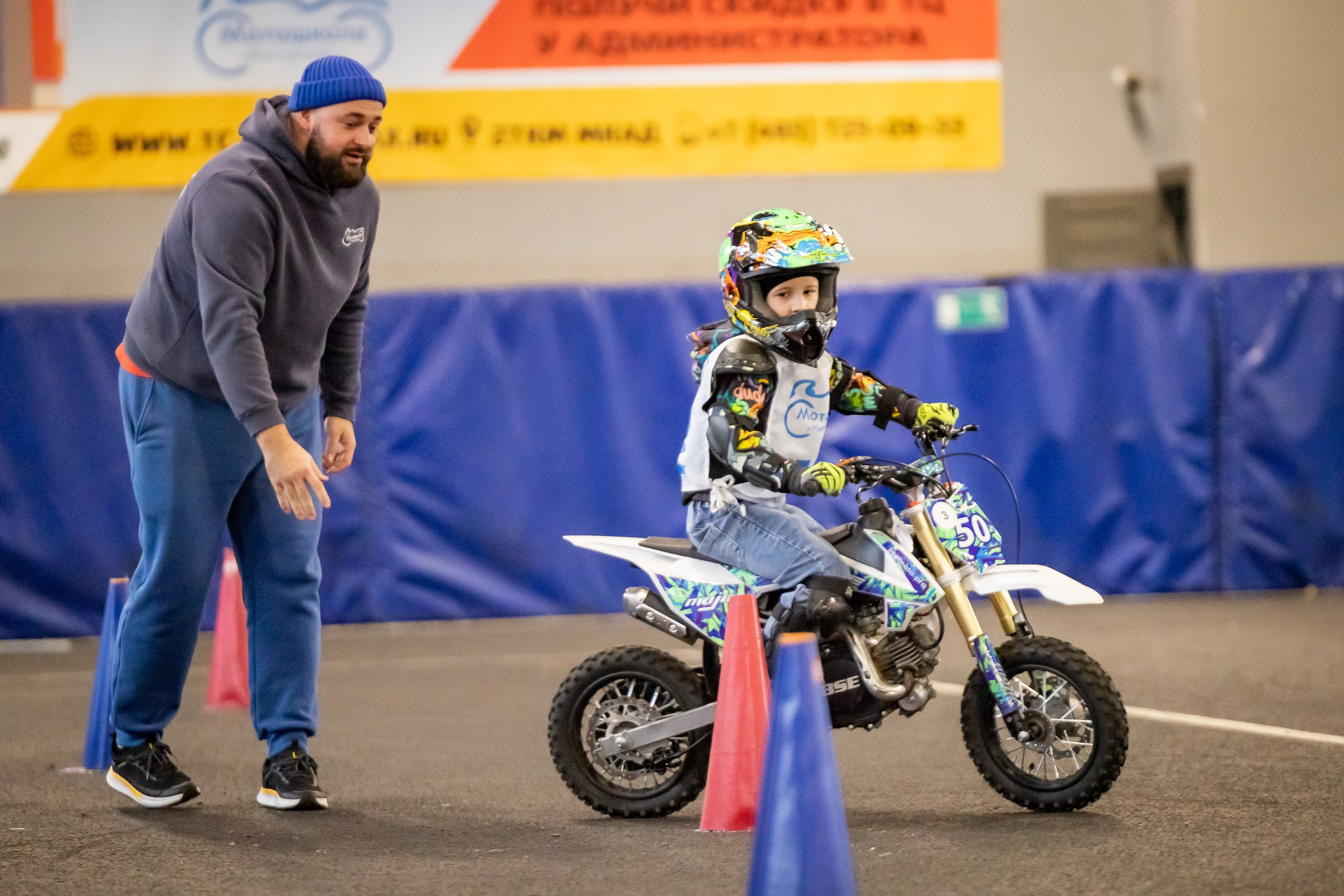 Соревнования в Мотошколе «Мосгортранс». Фотограф Владимир Охрименко