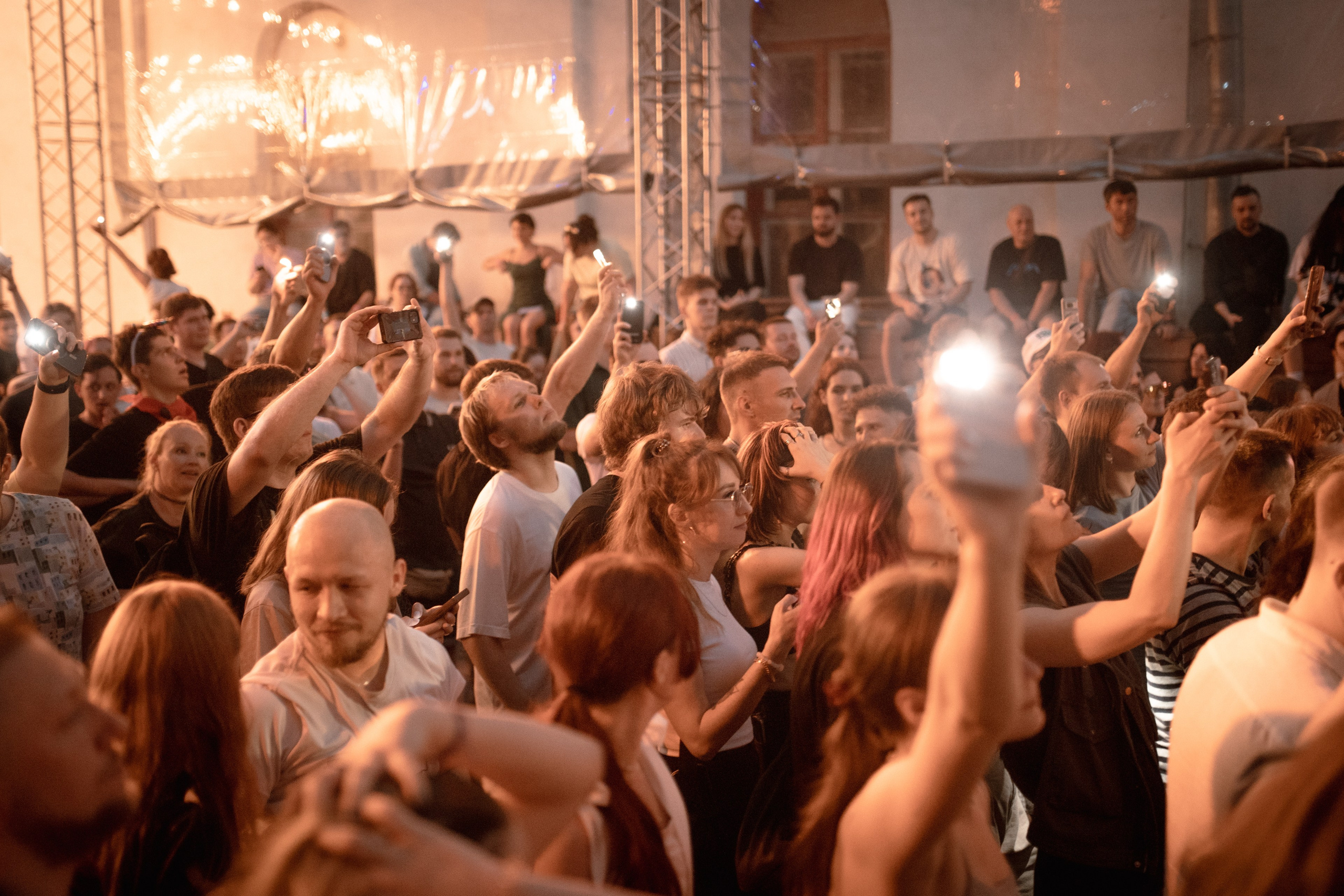 ДЖИНСЫ ТАРКОВСКОГО. Фотограф Елена Богачева (lenalena_na_na_na)