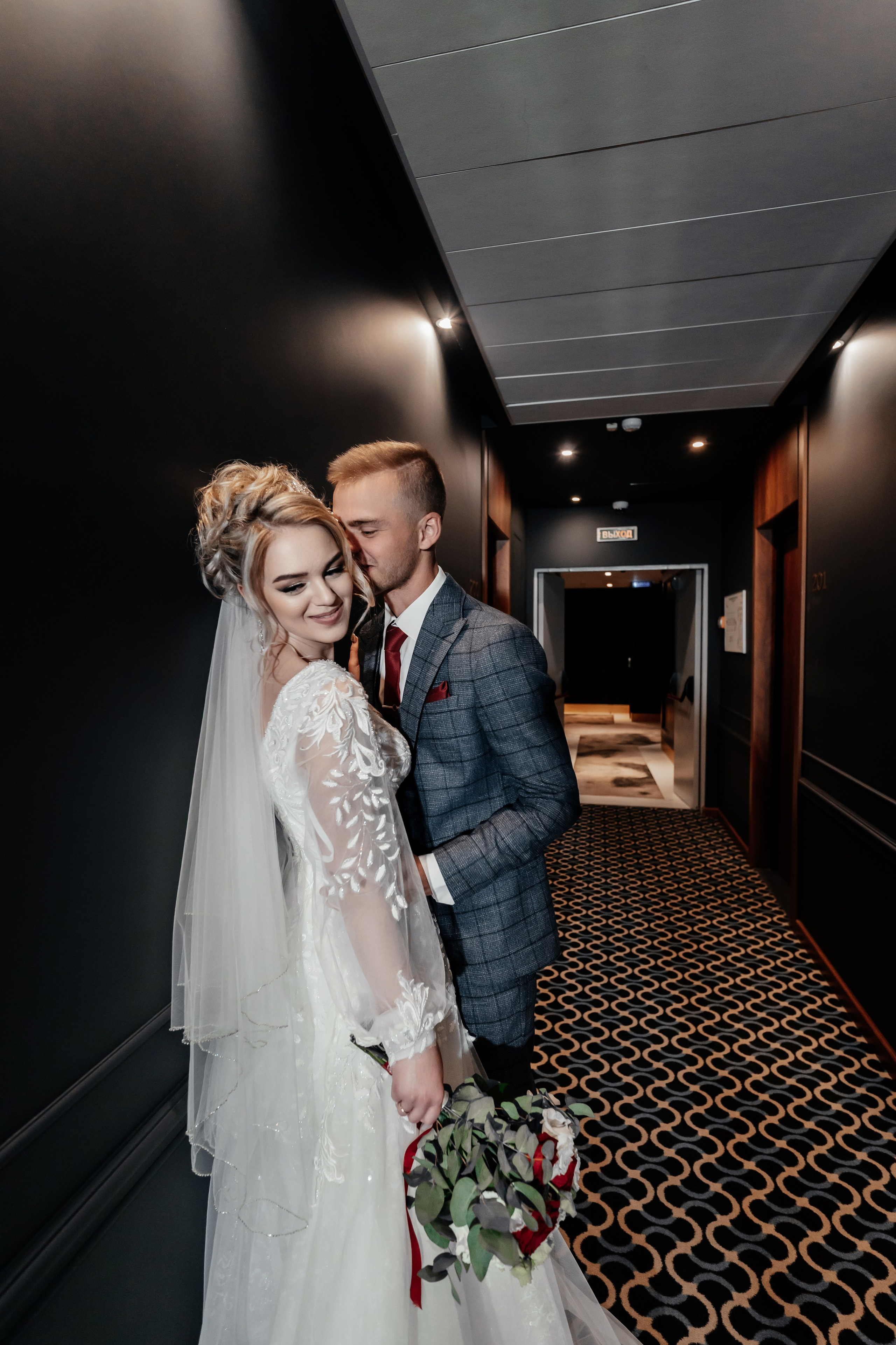 Свадебная фотосессия в отеле