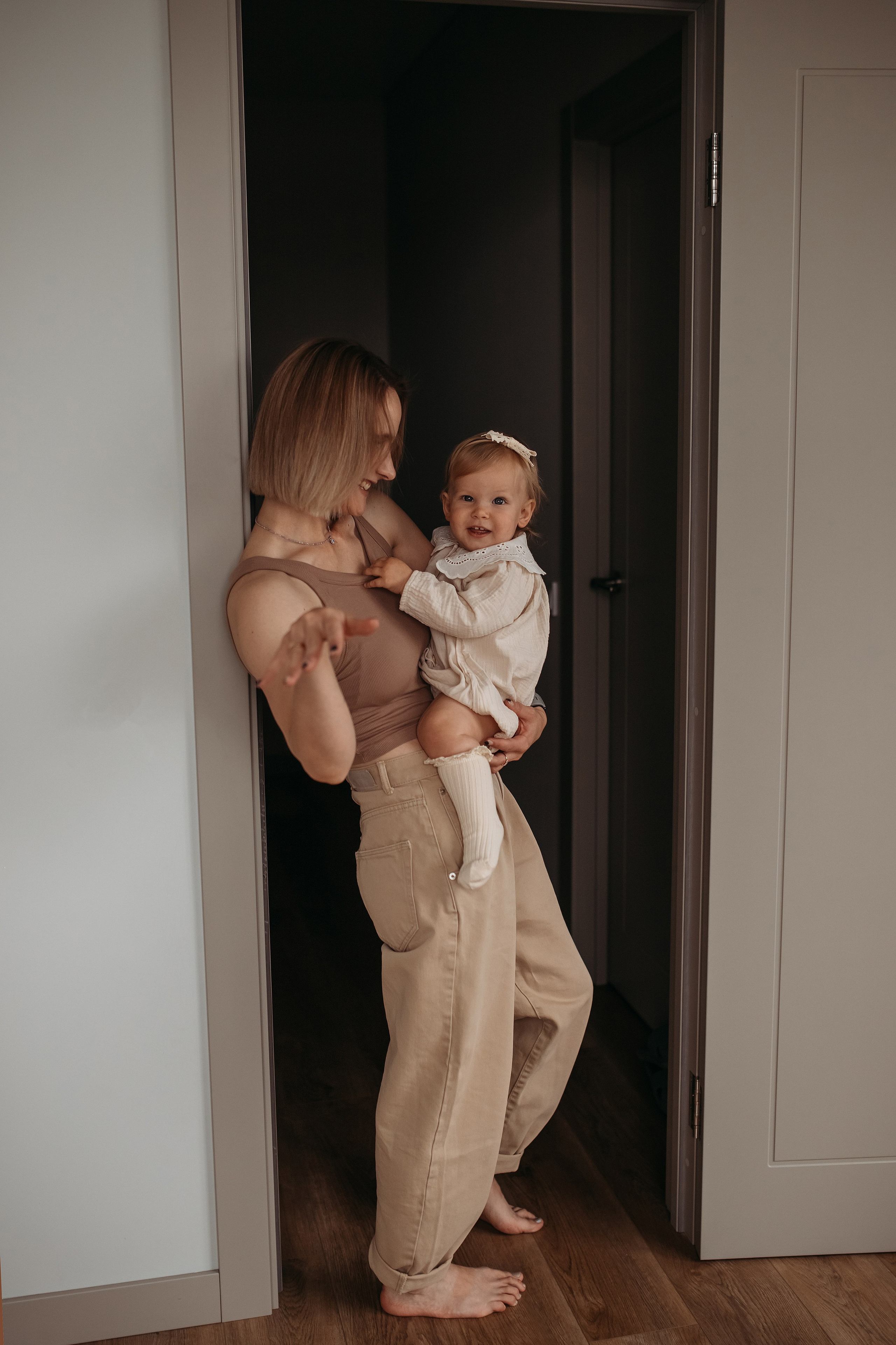 Ксюша (домашняя история). Семейный и детский фотограф Минск, Беларусь