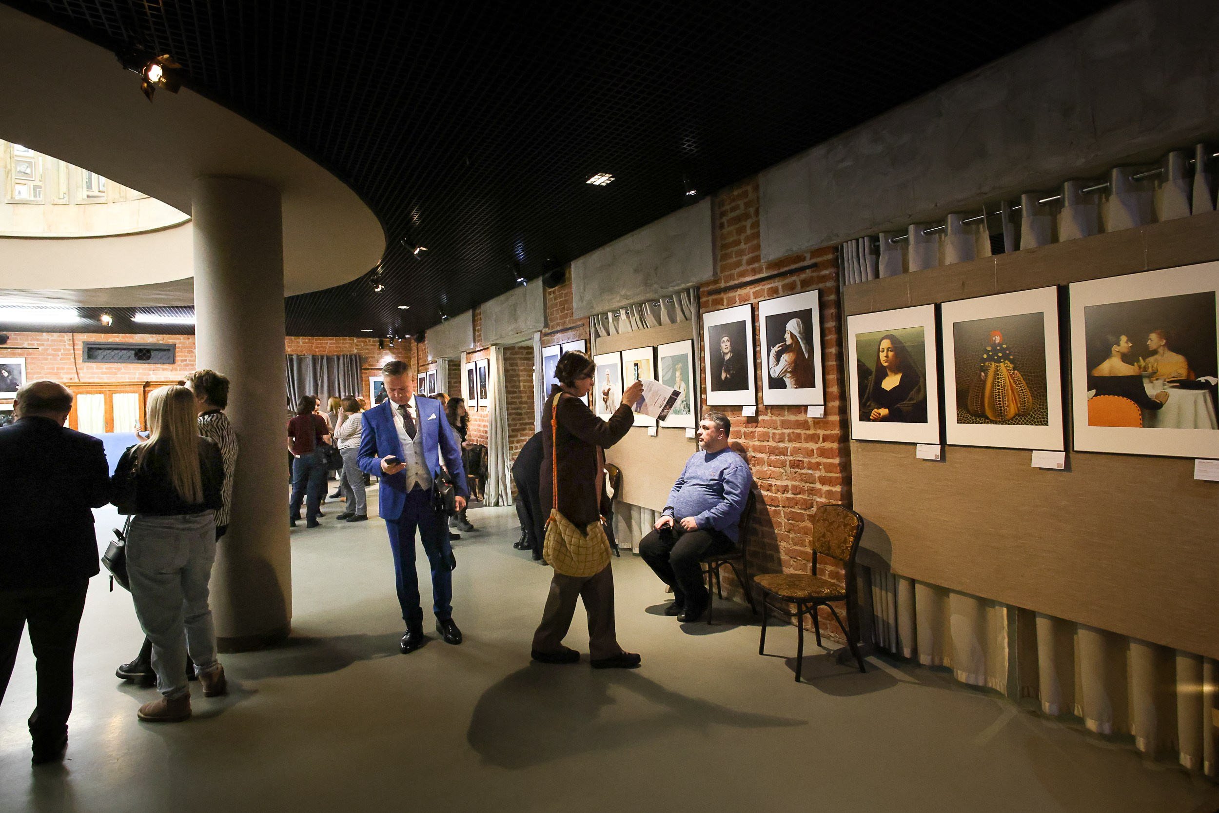 Женские образы в искусстве. Reportage, architectural, fine art photographer Lena Melnikova in Moscow
