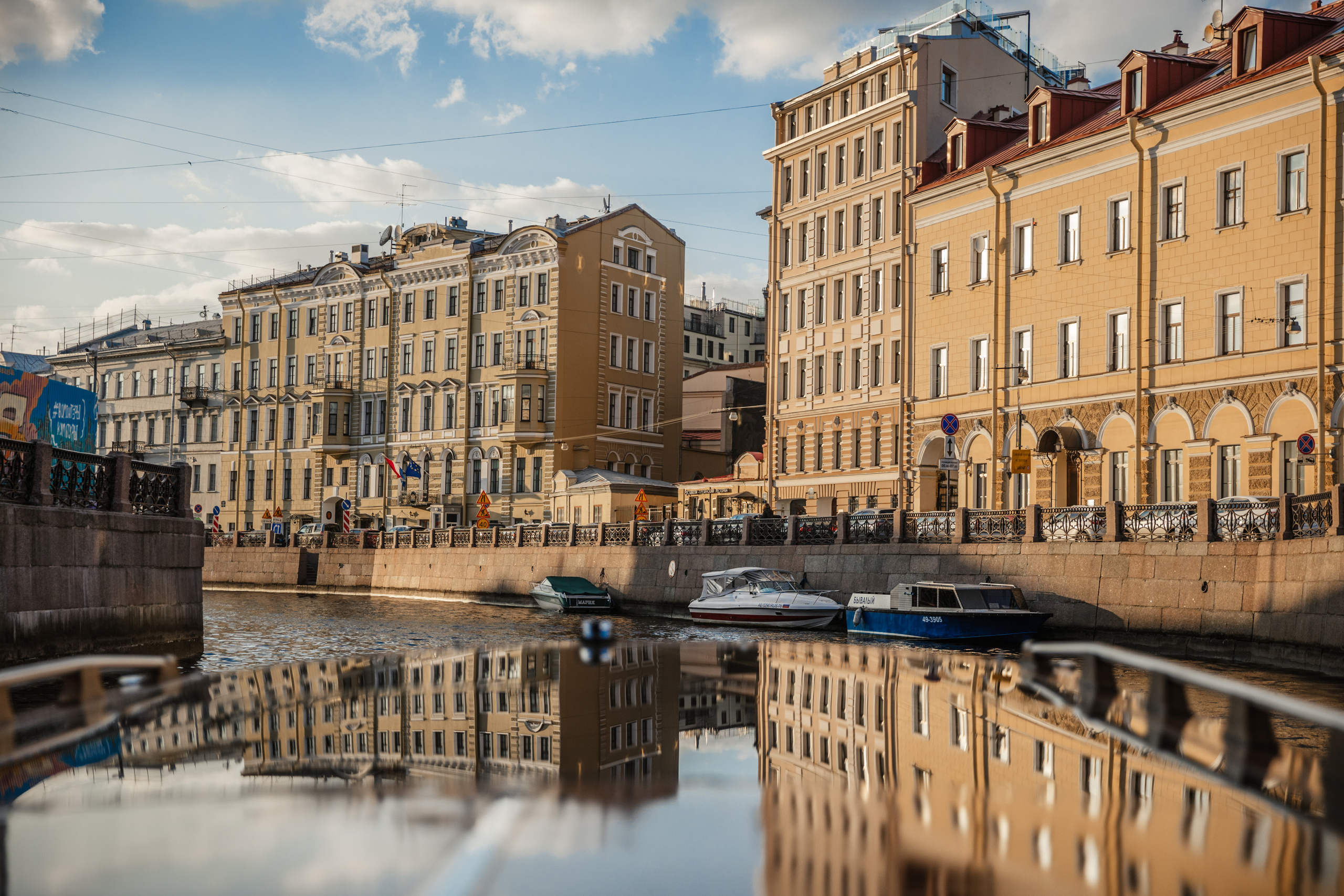 Прогулка на лодке. Wedding photographer Valeriy Solonskiy