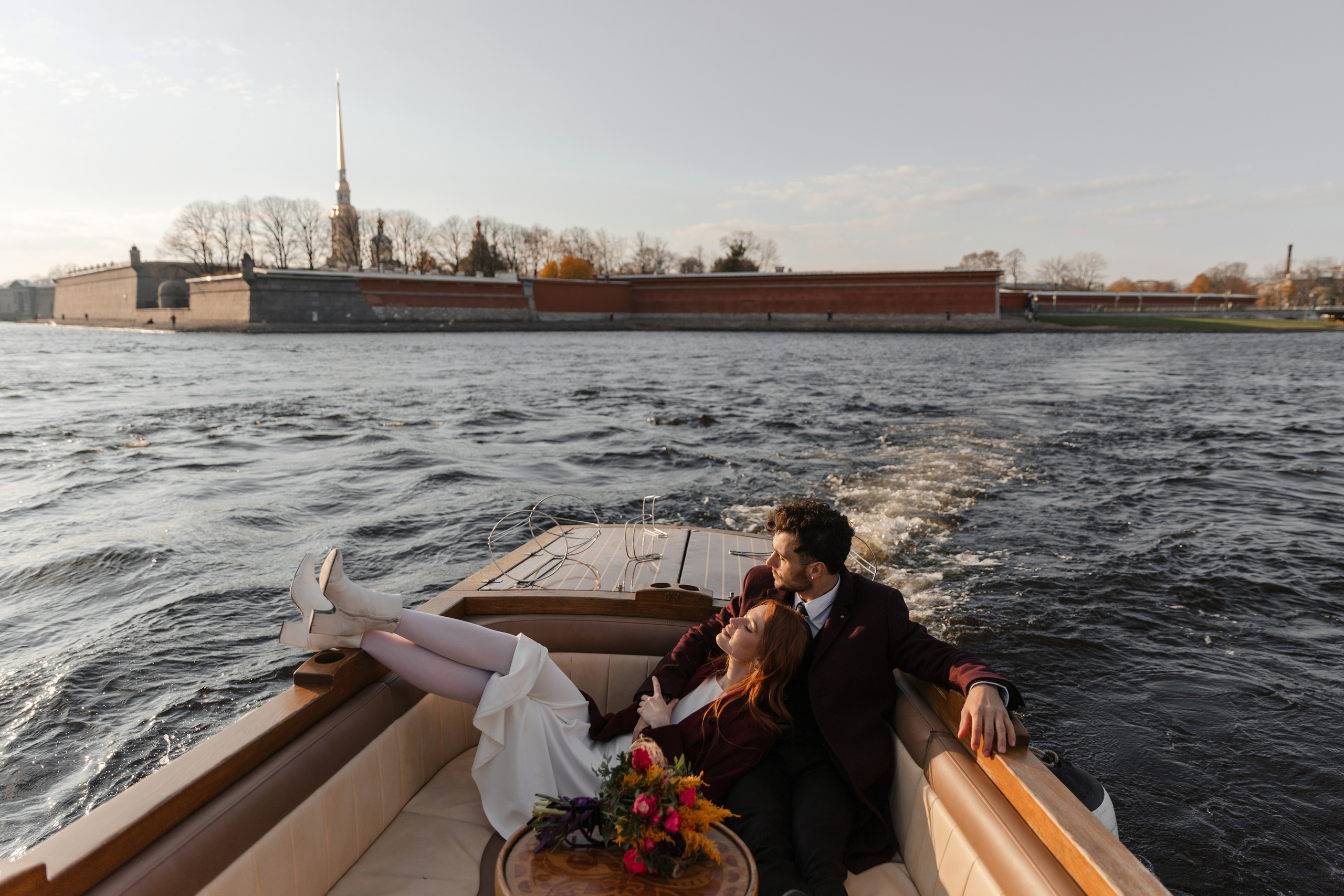 Прогулка на лодке. Wedding photographer Valeriy Solonskiy