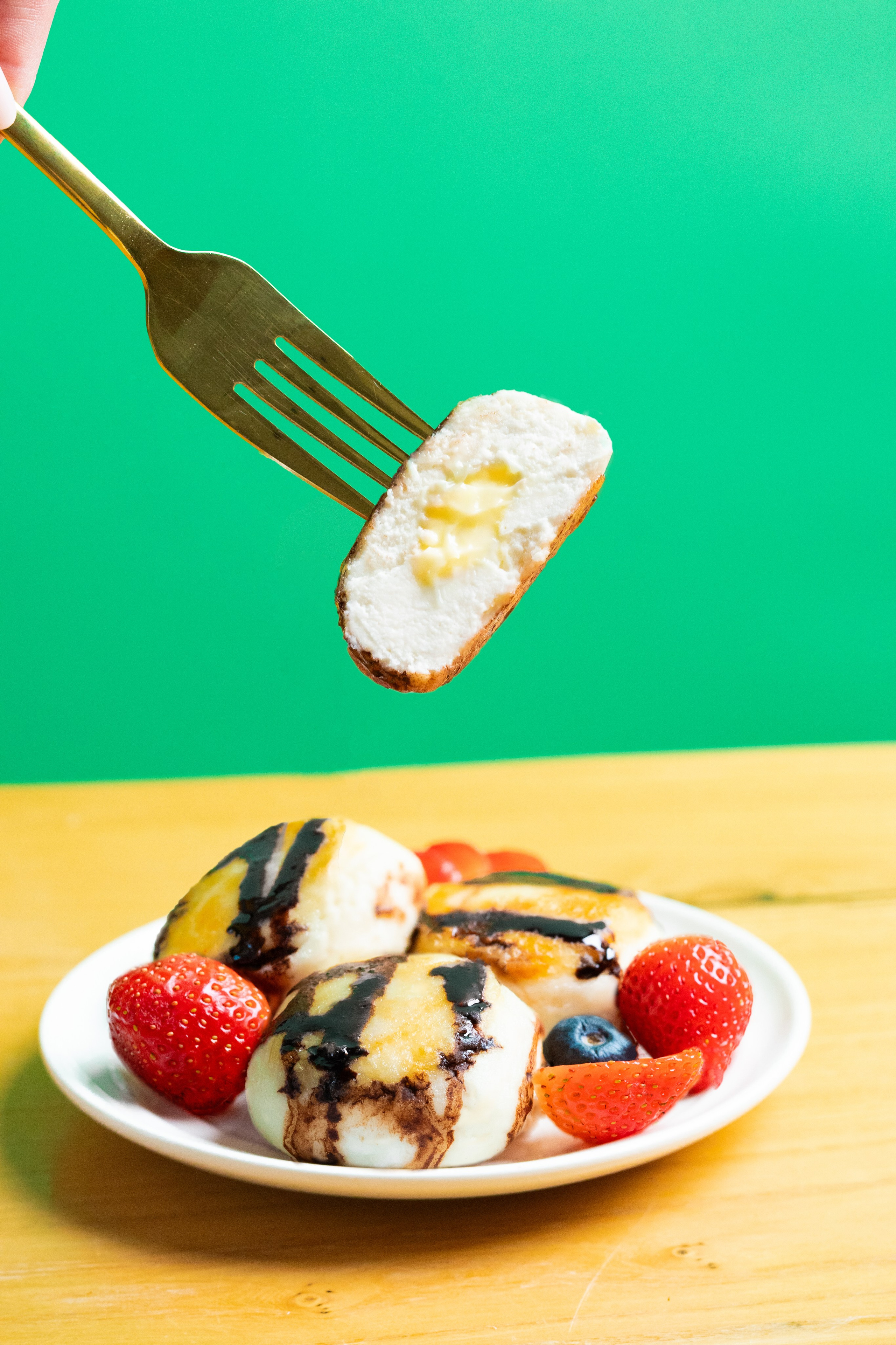 Саша варит. Фото для соц.сетей. Фотограф в Томске Дарья Пучкина