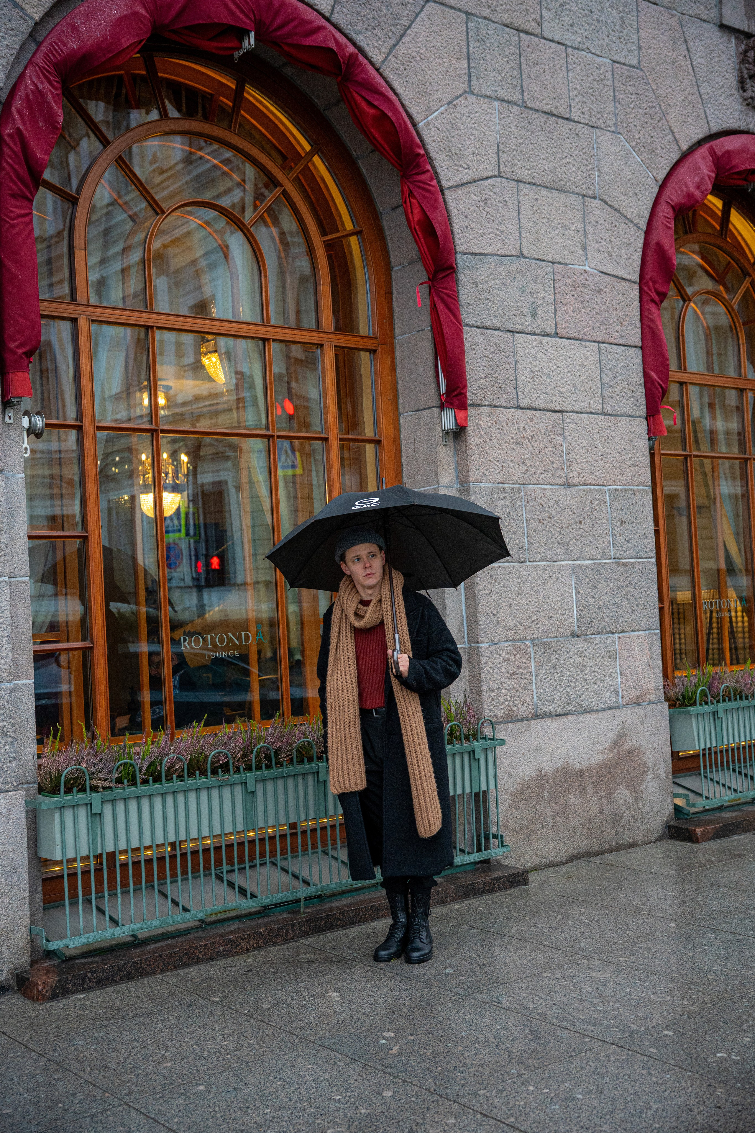 Павел. Студийный и портретный фотограф в САНКТ-ПЕТЕРБУРГЕИрина Махаон