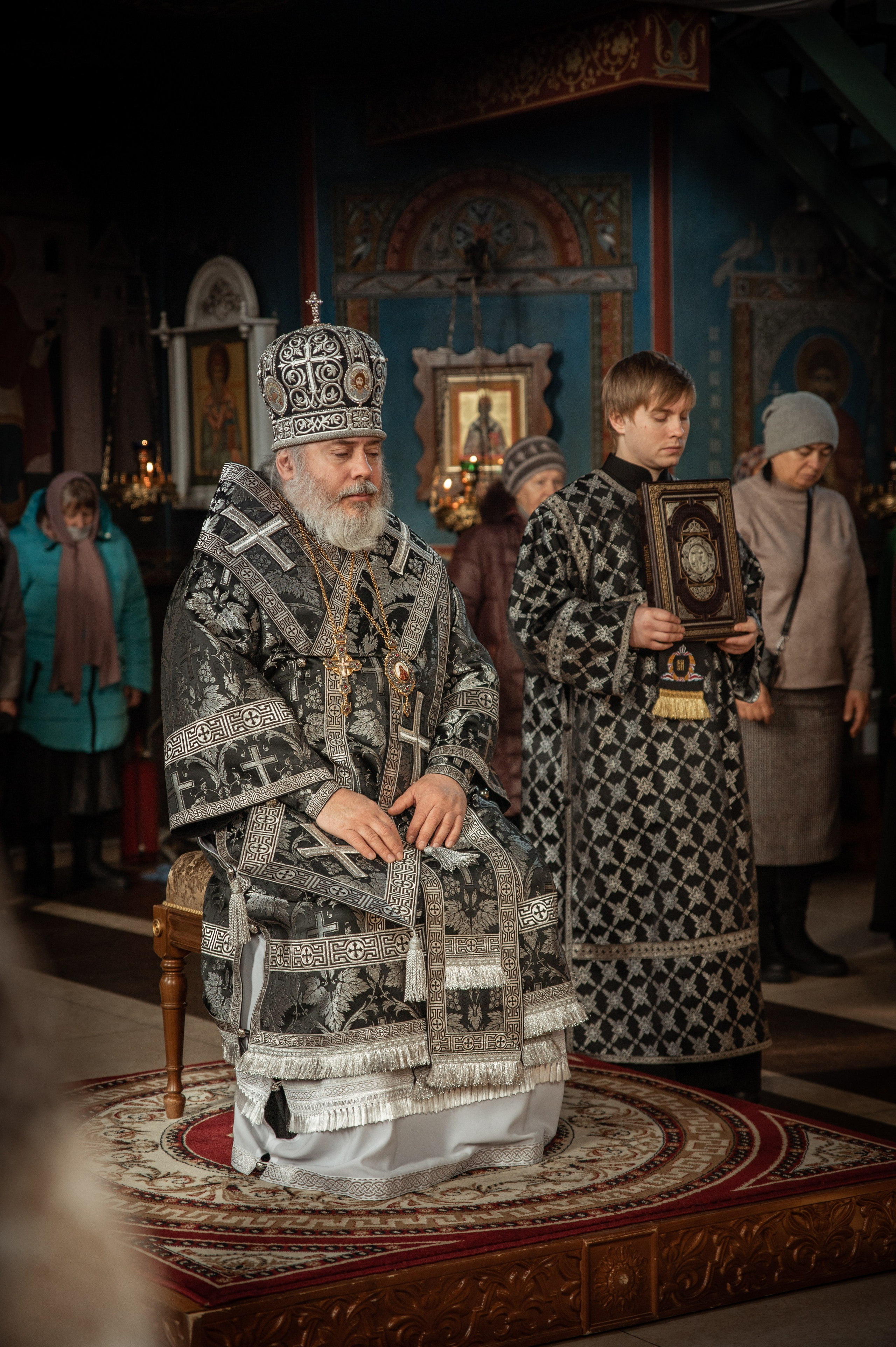 Преждеосвящение Даров. Храм Серафима Саровского. Церковный, семейный и репортажный фотограф Волгоград, Волжский