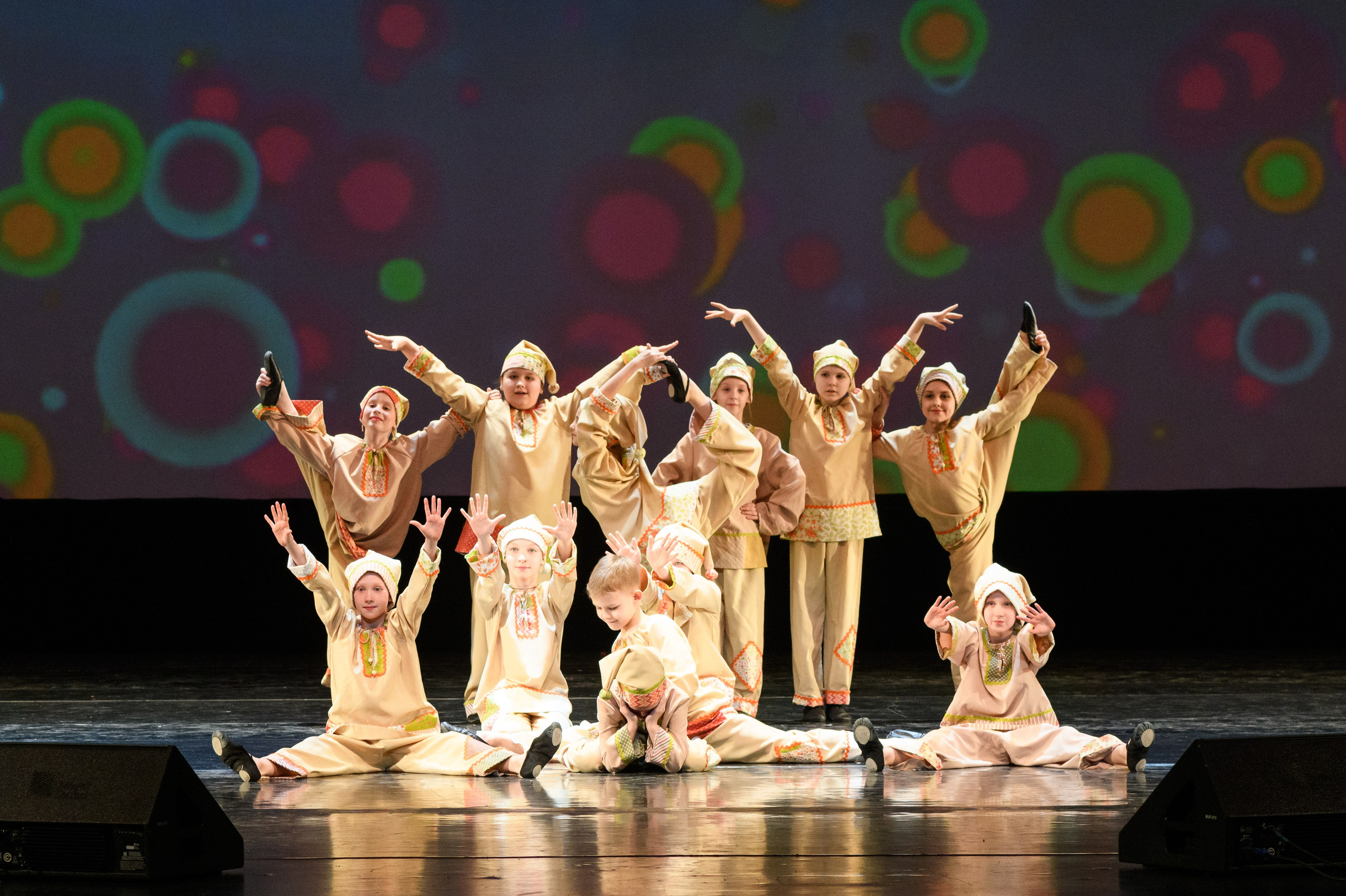 23 апреля, часть 2, БКЗ Октябрьский, г. Санкт-Петербург. Золотое яблочко