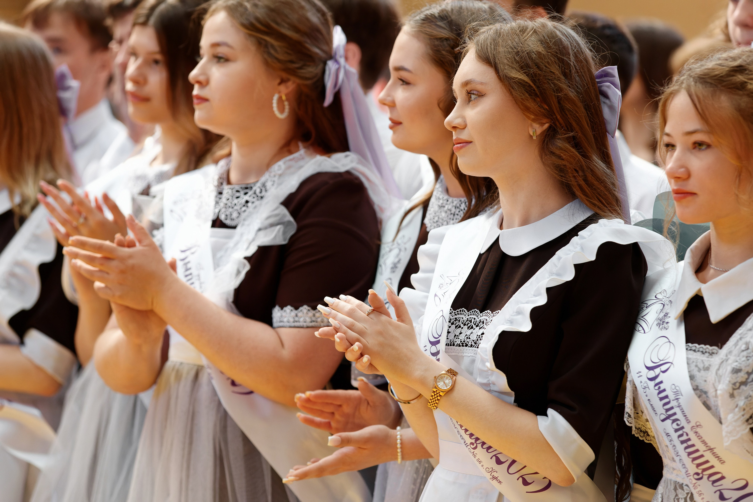 Последний звонок Школа № 42. Семейный фотограф — Макс Белогрудов