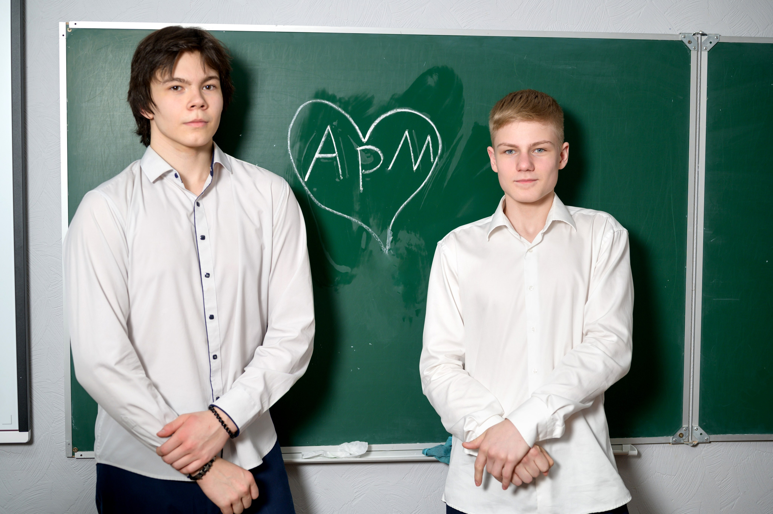 Выпускные альбомы 9 класс. Фотограф новорожденных, семейный детский в Тюмени Татьяна Морозова