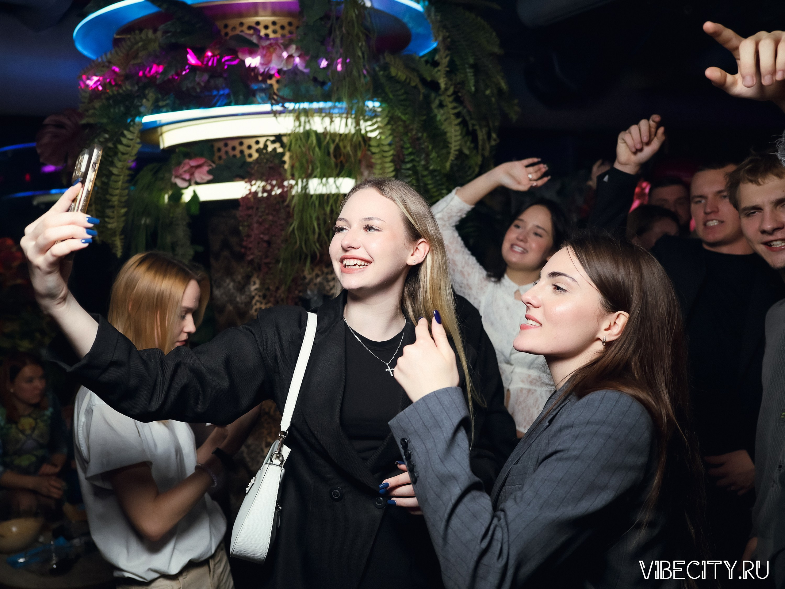 DOUBLE U. VIBECITY.RU Вайб Сити Ру Фоторепортажи Фотоотчеты Калининград