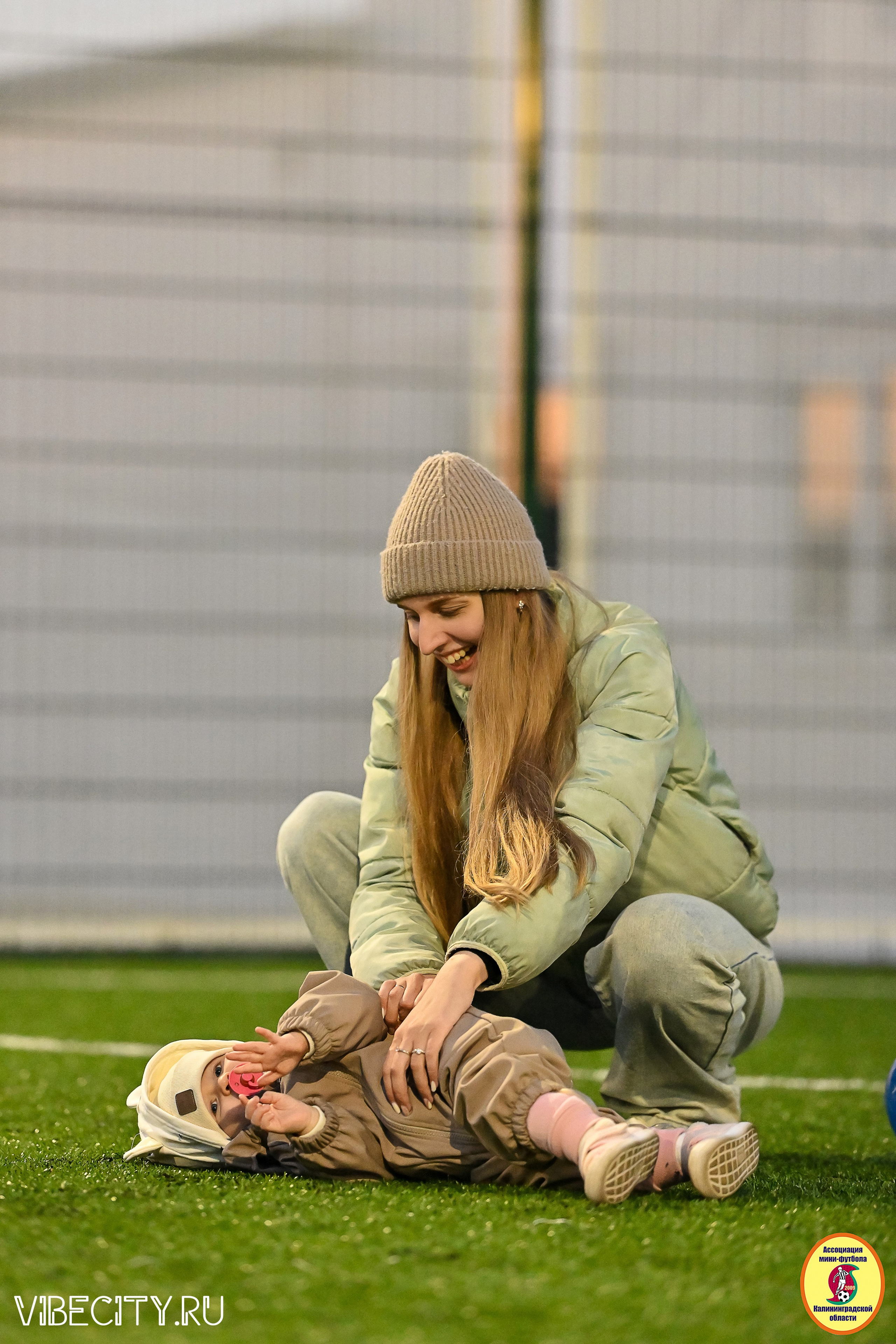 ИГРЫ МИНИ-ФУТБОЛЬНОЙ И КОРПОРАТИВНОЙ ЛИГИ. VIBECITY.RU Вайб Сити Ру Фоторепортажи Фотоотчеты Калининград