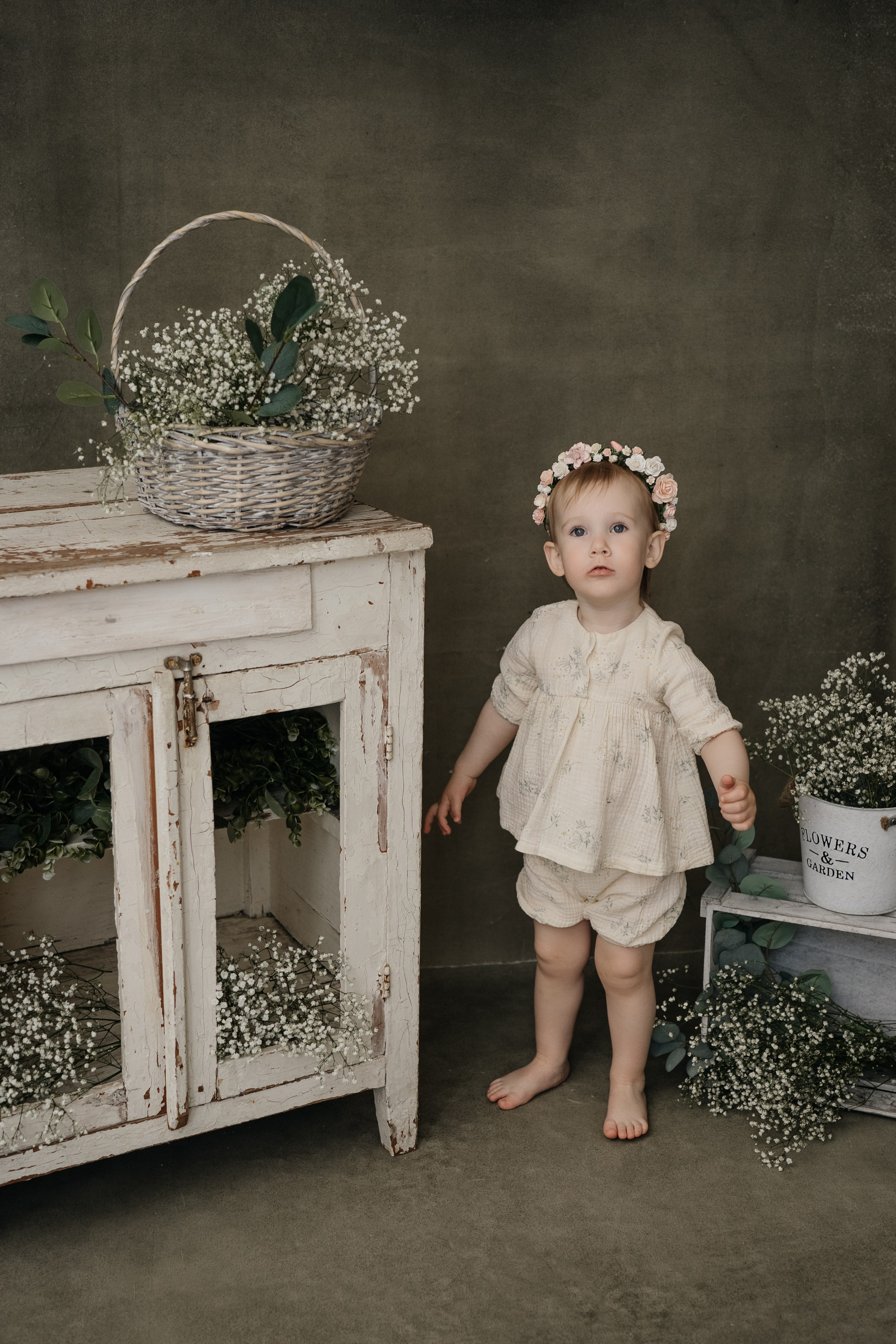 Детский гардероб. Лана Абрамян-Фотограф новорожденных и беременных в Новороссийске Анапе