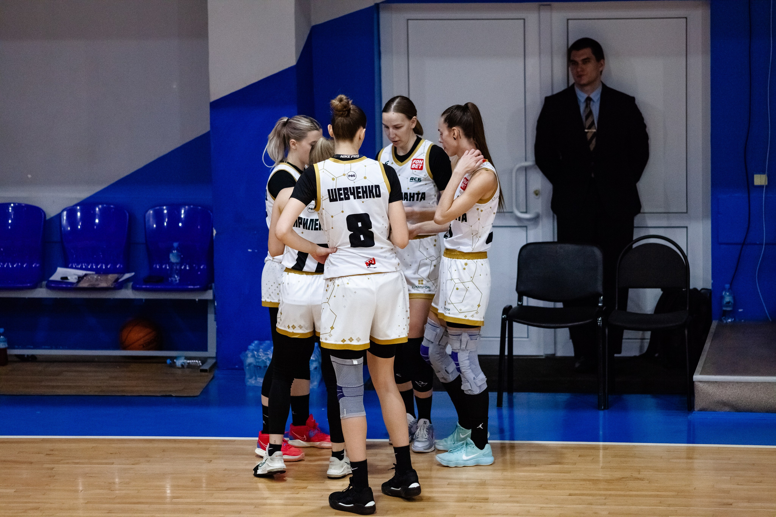 ЧГУ-Атланта — Славянка. Фотография