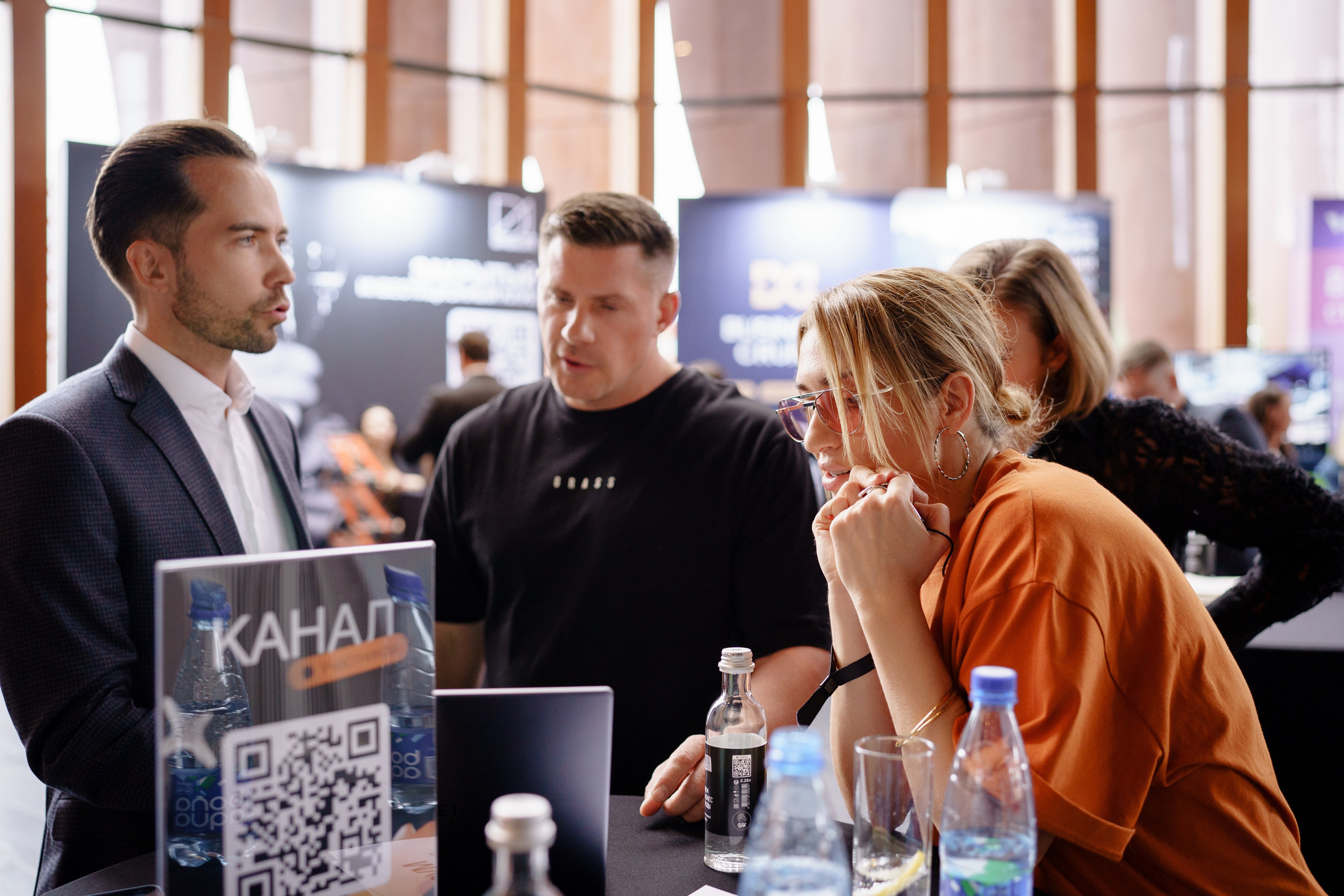 Фотограф репортажный на конференцию/форум в Москве. Репортажный фотограф в Москве Саша Дружинина