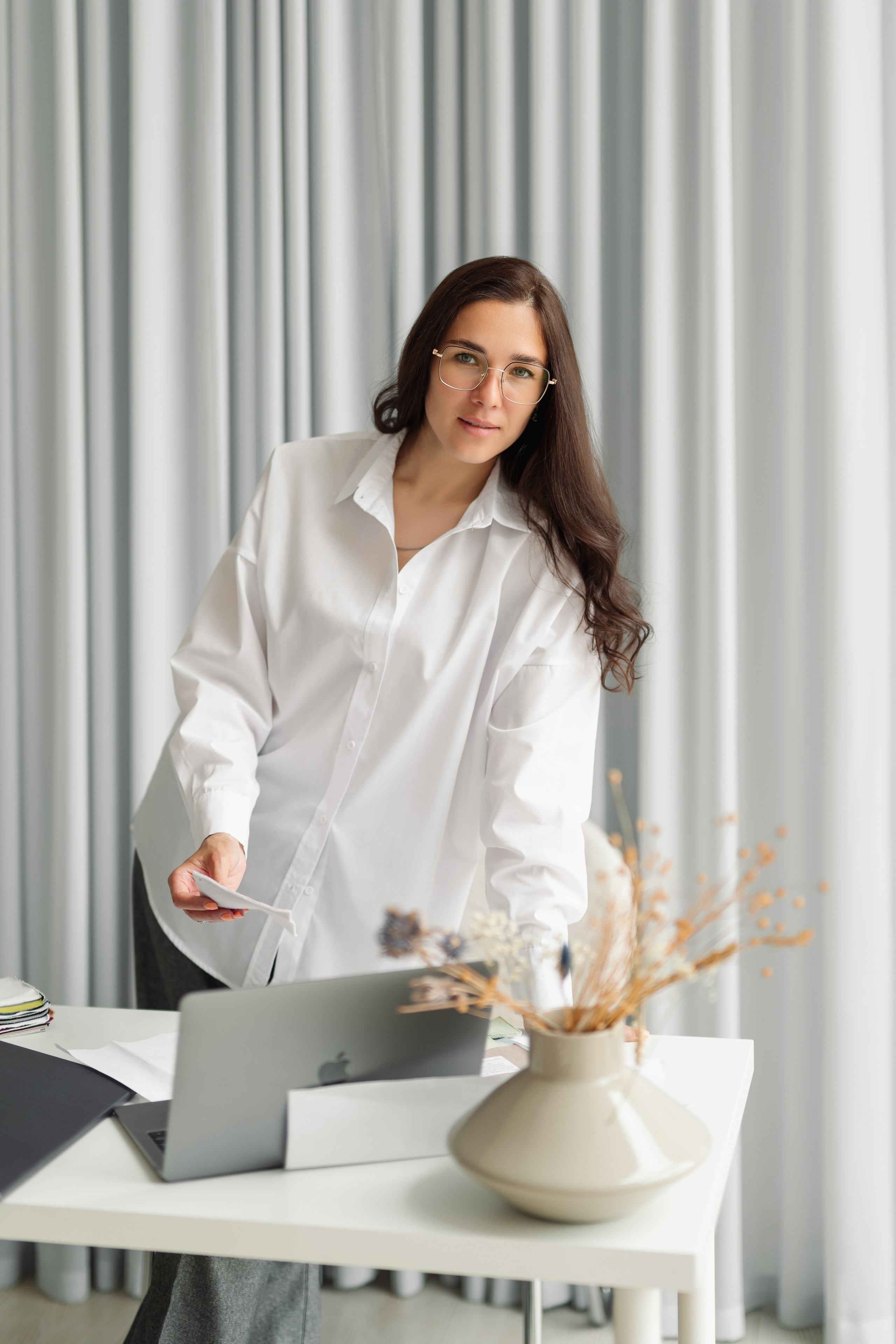 Съемка контента для эксперта. Фотограф товаров для соцсетей - инстаграм, вконтакте. Контент-фотограф в Москве Хныкина Лена