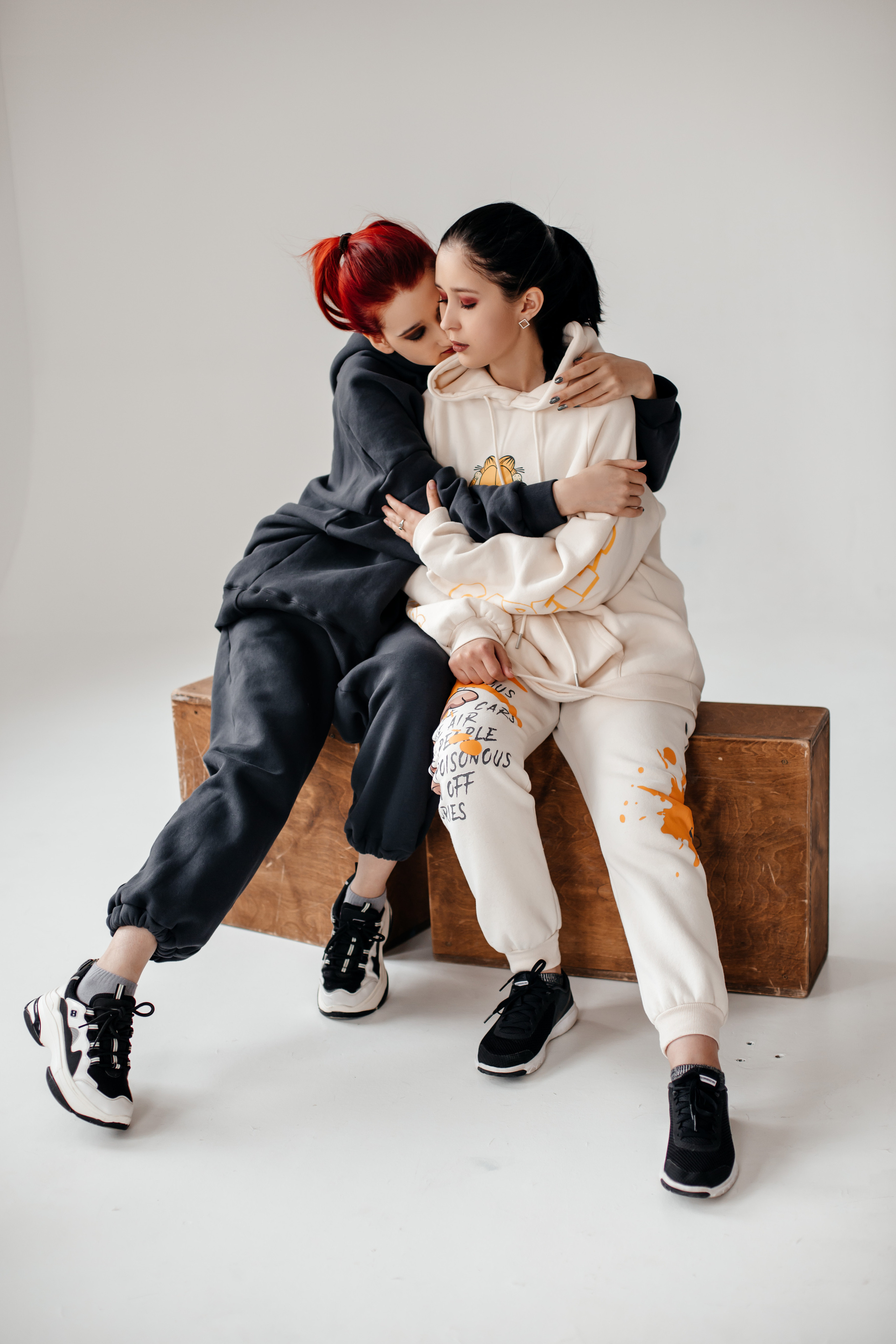 Смелые девчата