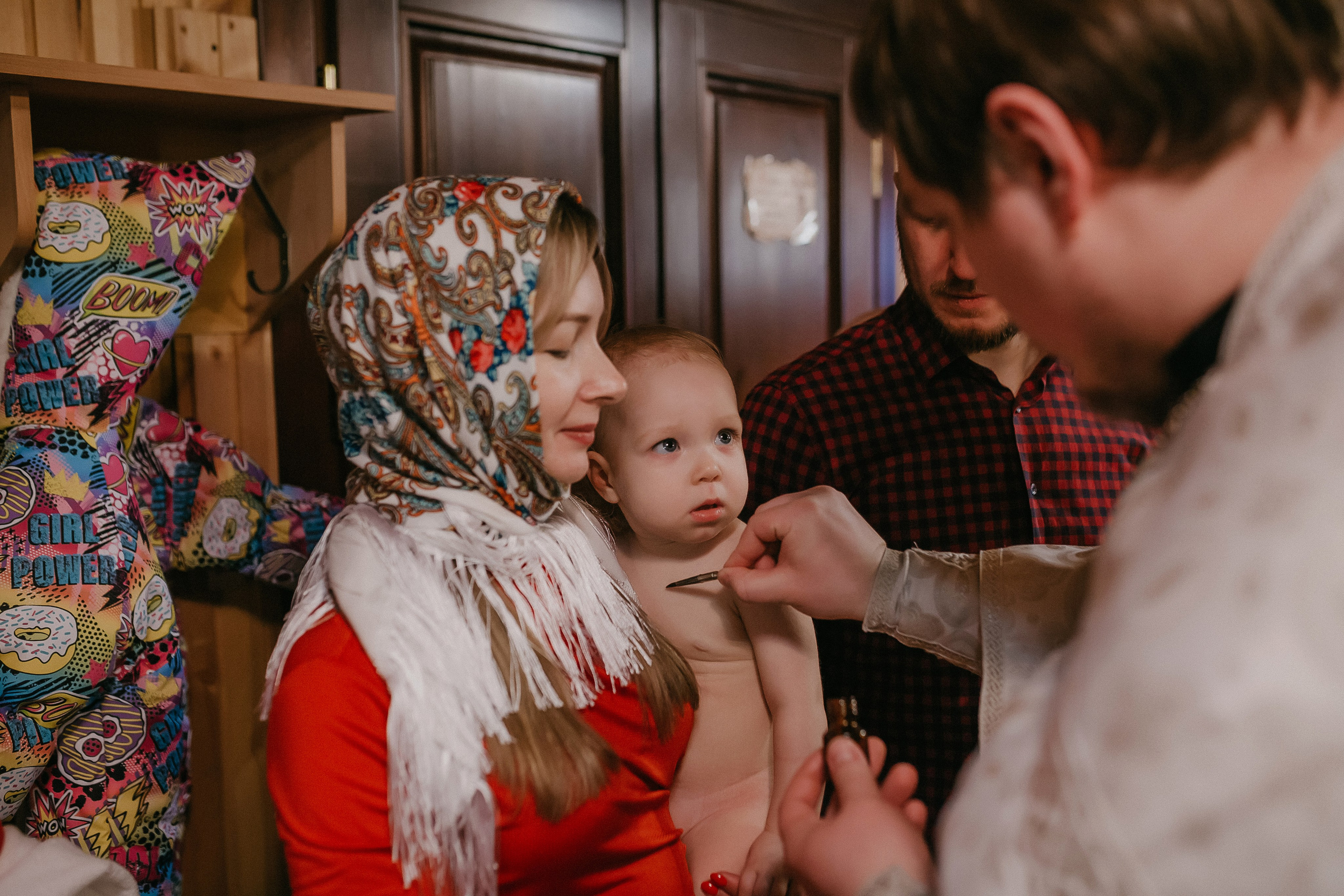Крещение Ксении. Храм Симеона Верхотурского п.Барсово. Семейный фотограф в Сургуте