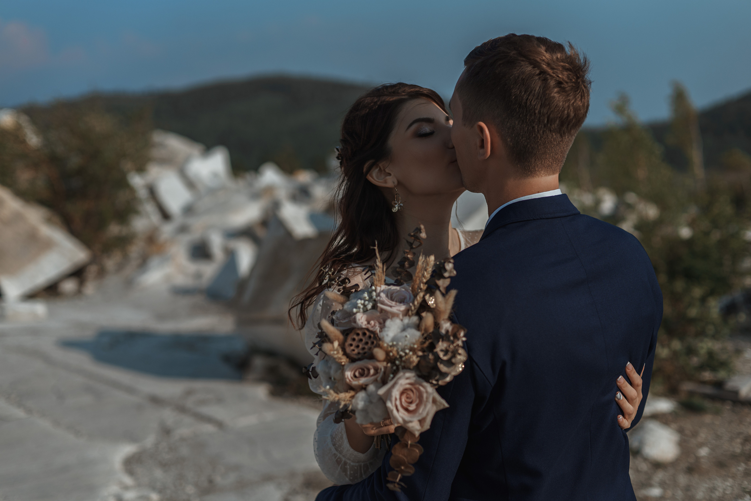 Марина и Дима Мраморный карьер Байкал. Свадебный и семейный фотограф в Краснодаре и Краснодарском крае