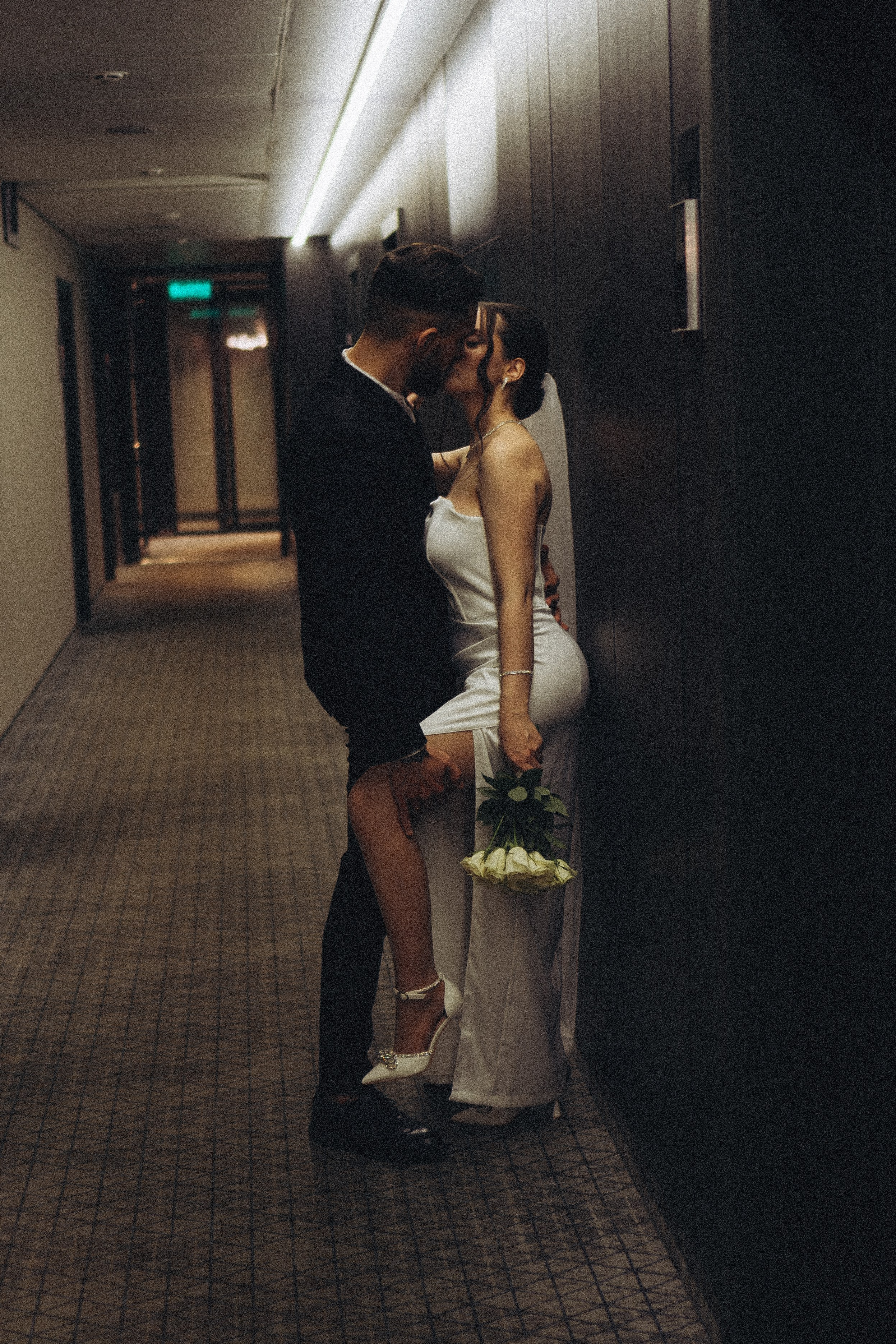 СВАДЕБНАЯ СЬЕМКА СБОРОВ ЖЕНИХА И НЕВЕСТЫ В ОТЕЛЕ И ТАКЖЕ ФОТОСЕССИИЯ В ОТЕЛЕЕ МЕГАПОЛИС БРЯНСК. Профессиональный фотограф, Санкт-Петербург — Виктория Богомолова