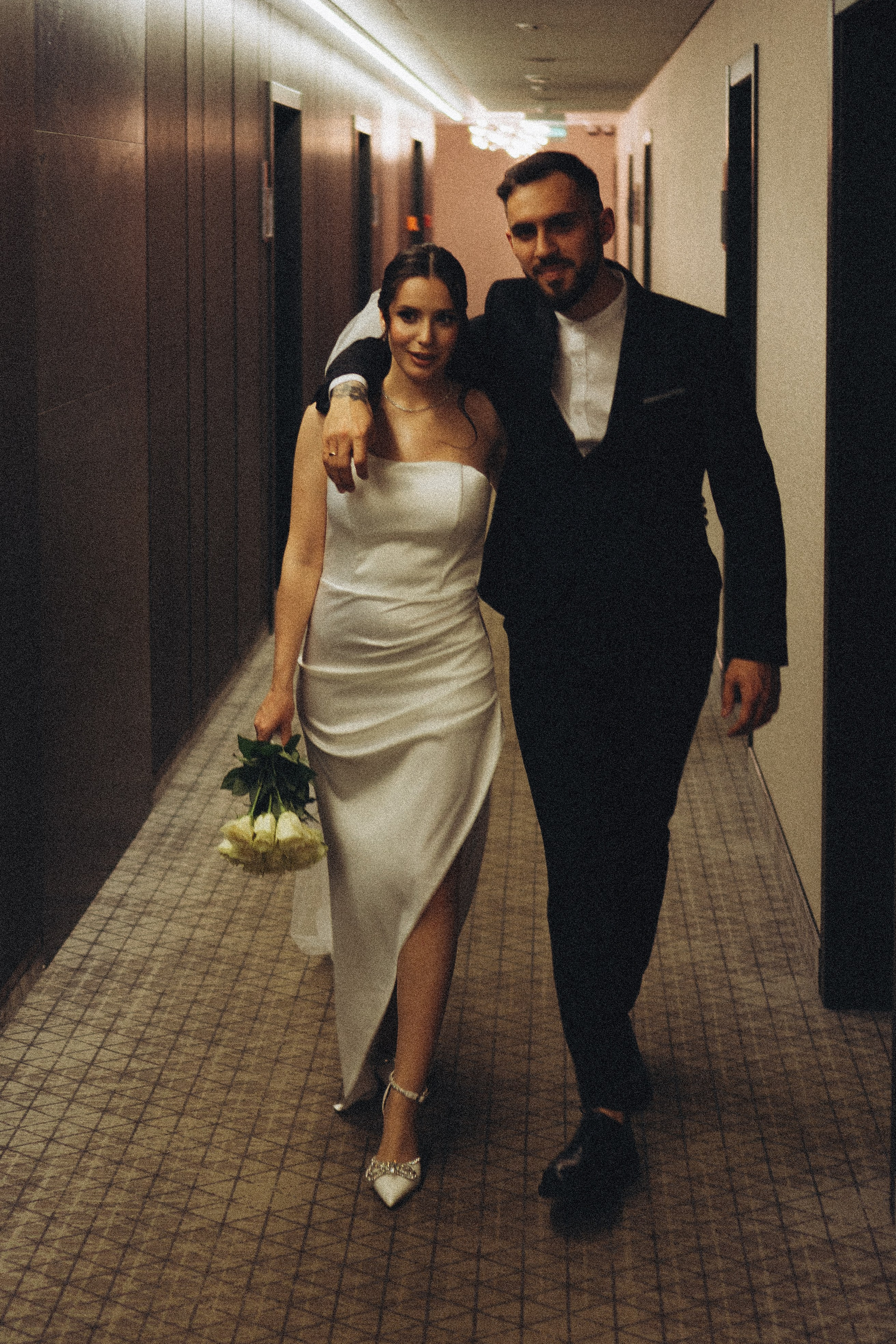 СВАДЕБНАЯ СЬЕМКА СБОРОВ ЖЕНИХА И НЕВЕСТЫ В ОТЕЛЕ И ТАКЖЕ ФОТОСЕССИИЯ В ОТЕЛЕЕ МЕГАПОЛИС БРЯНСК. Профессиональный фотограф, Санкт-Петербург — Виктория Богомолова