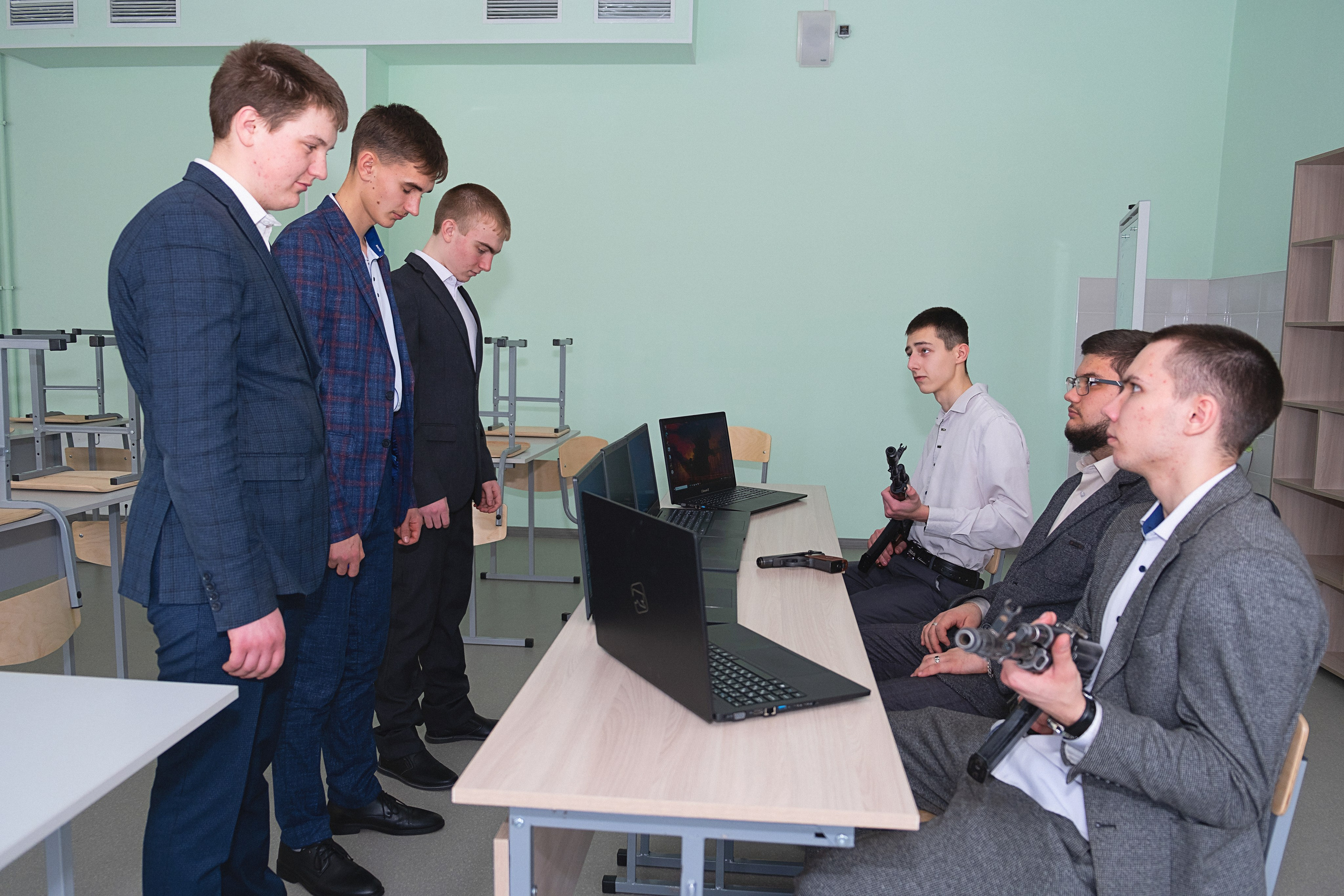 Выпускной альбом 2024. Фотограф и видеограф в Омск/Москва Сащенко Лера