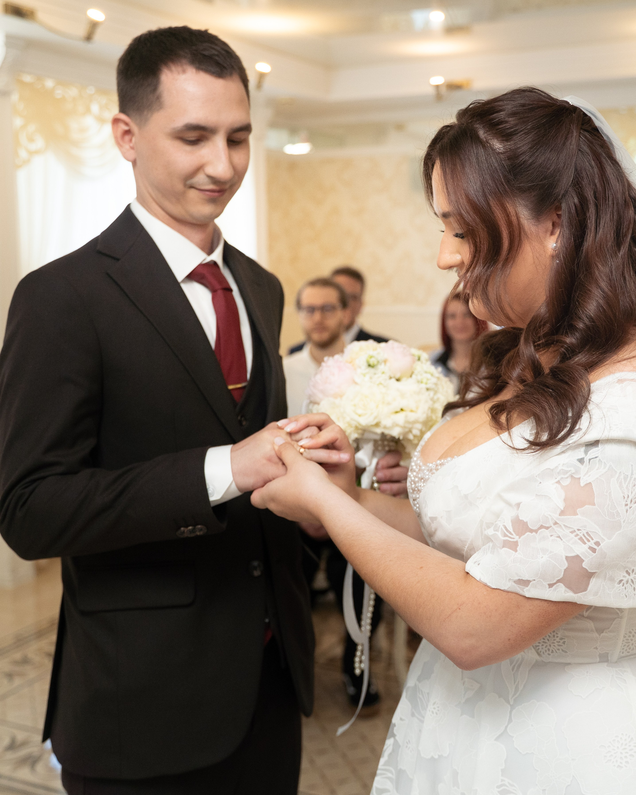 История в ЗАГСе Петергофа. Professional photoartist in St. Petersburg (wedding, reportage, portrait, model book, love story) Alexander Shvedov