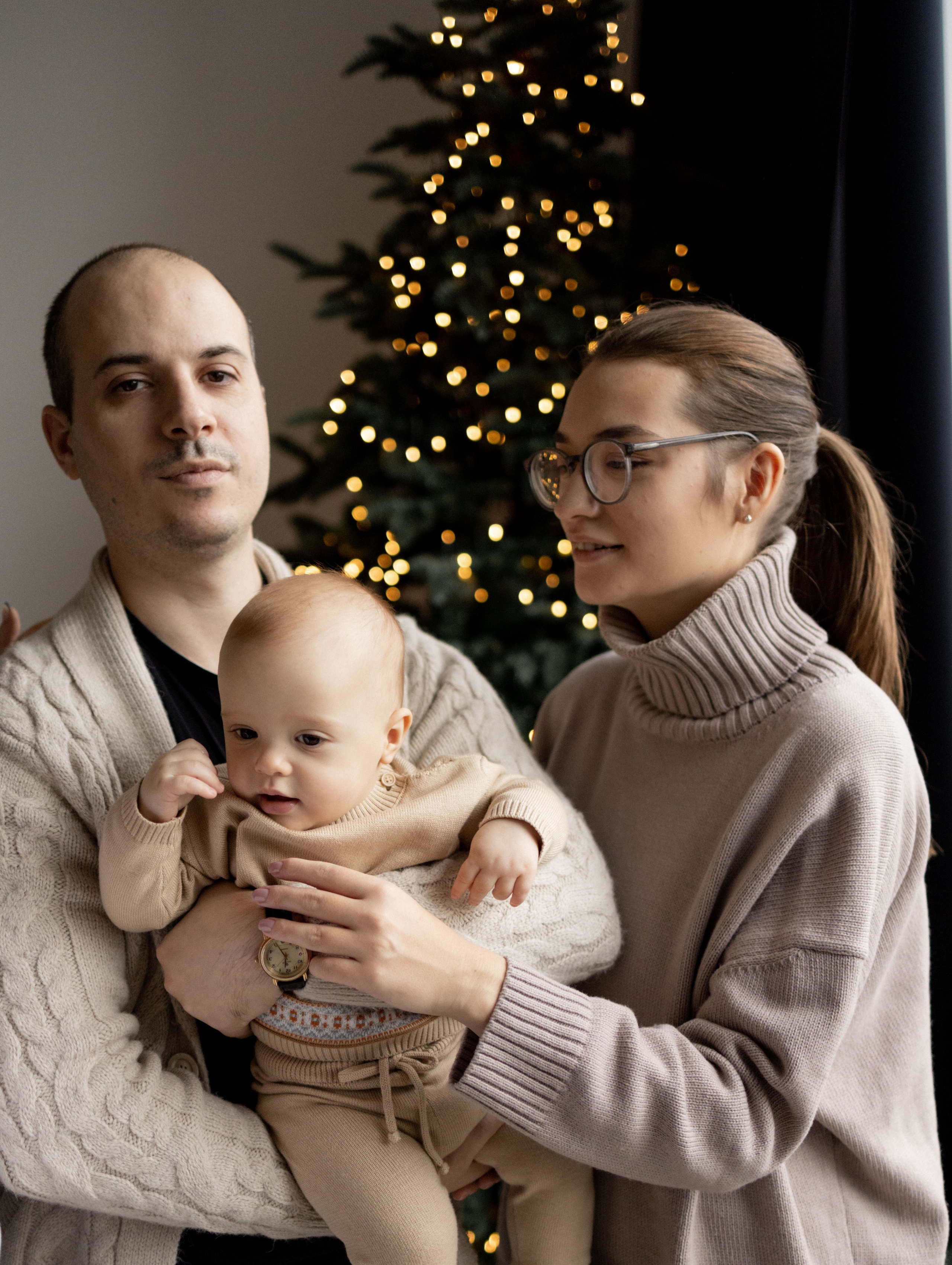 Новый год Давид, Лена, Леван. Фотограф Дарья Соколовская