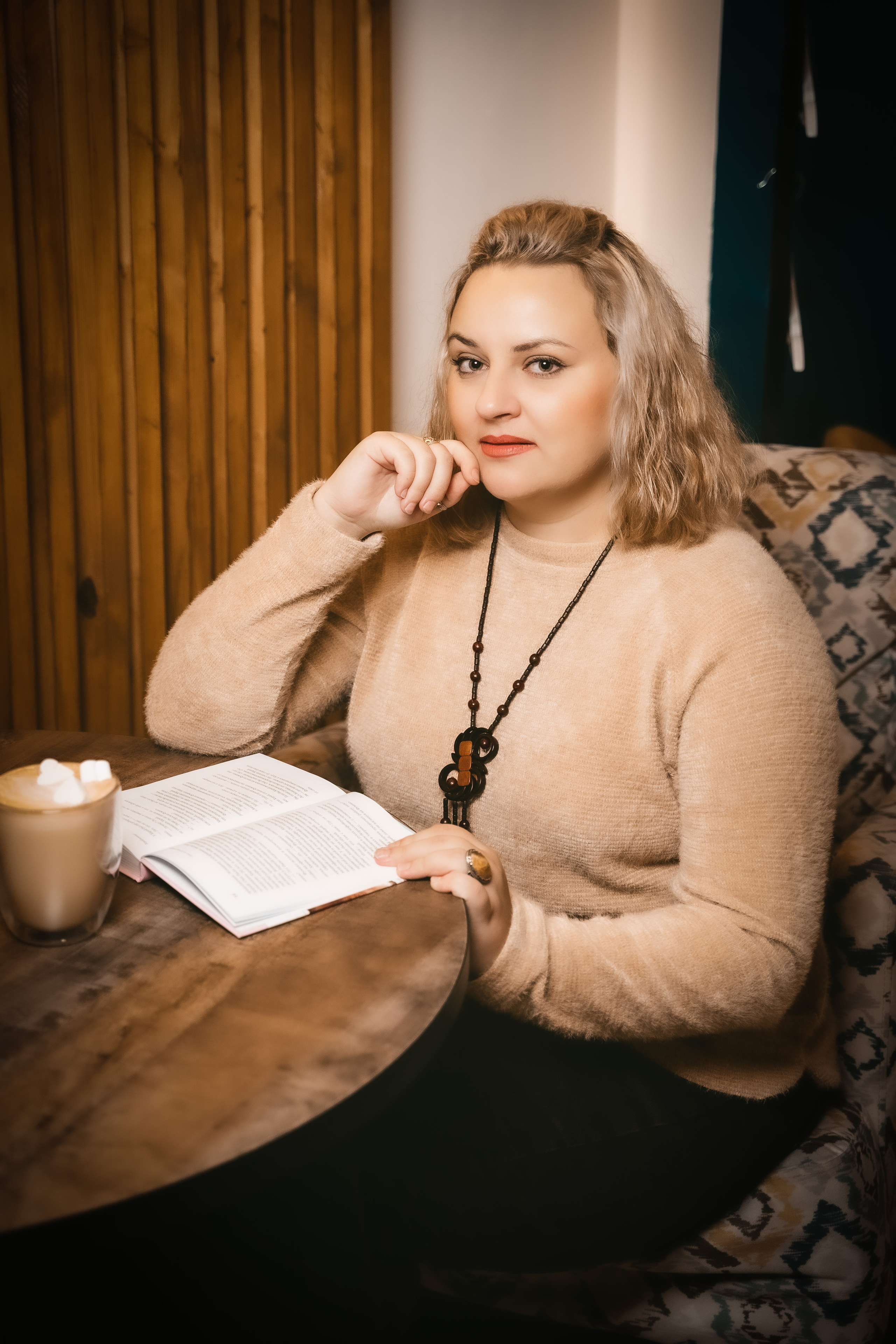 Контакты. Фотограф беременности и семейных историй Эльвира Акарибе в городе Краснодар!