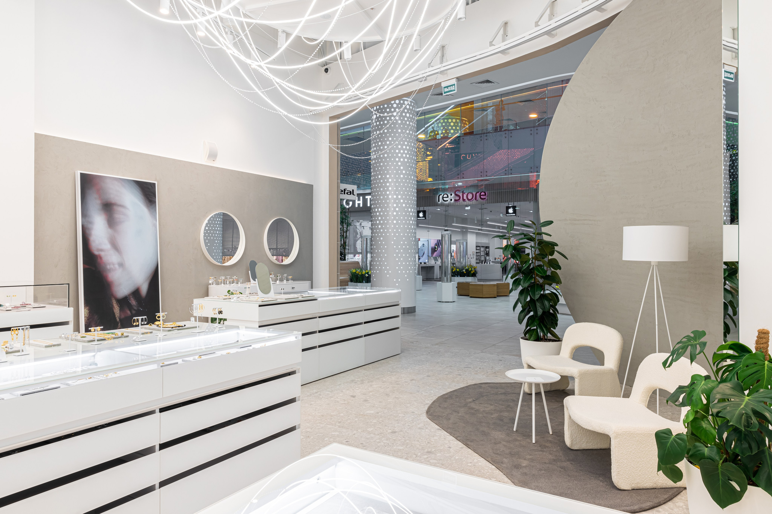 Универмаг украшений Poison Drop, г. Казань. Иван Благушин. Интерьерный и архитектурный фотограф в Москве и Санкт-Петербурге