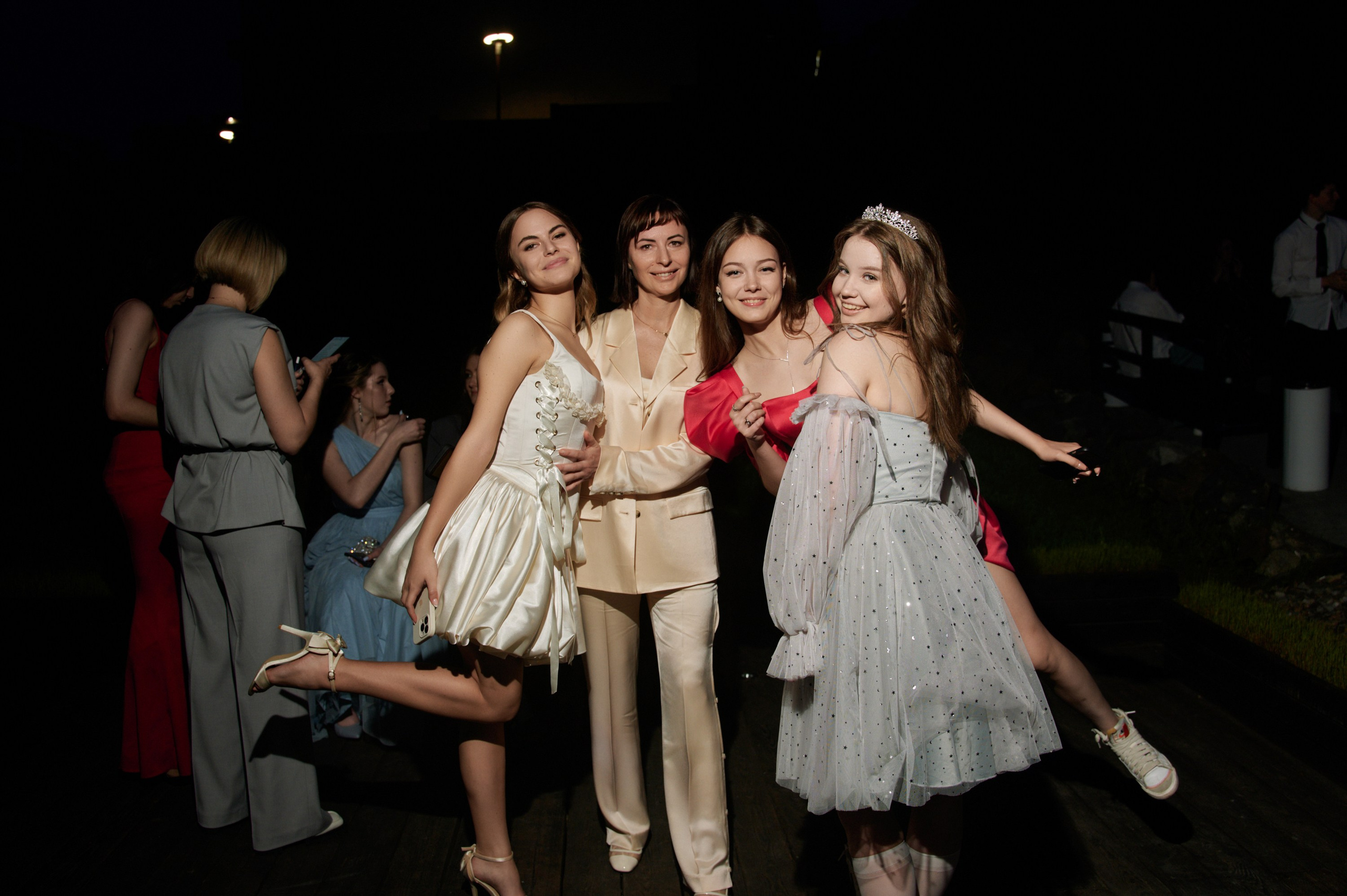 Выпускной 17 Школа 2024. Свадебный фотограф во Владивостоке Гарагуля Игорь