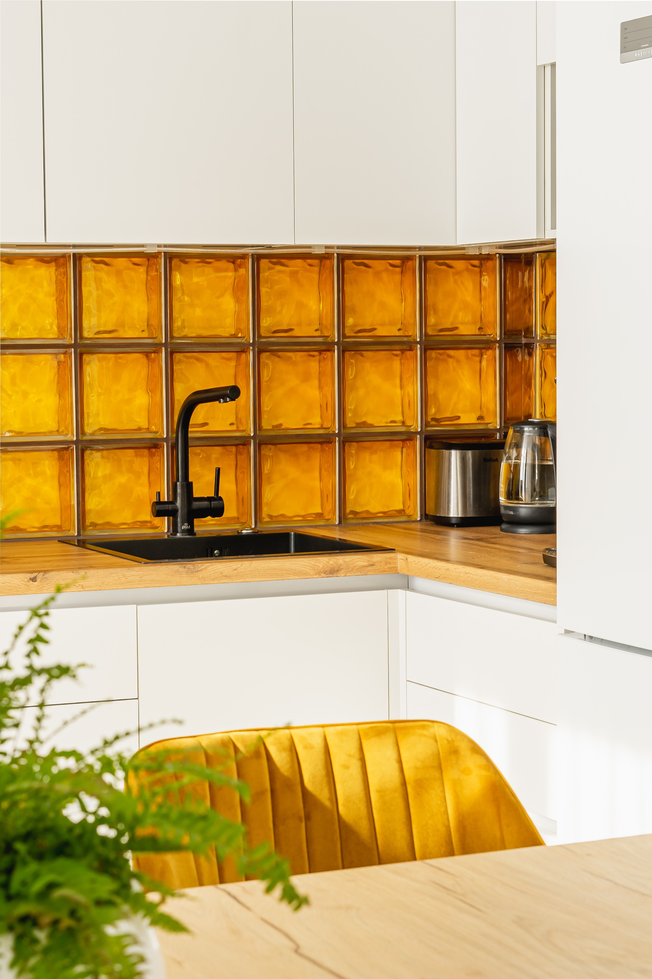 Фотосъёмка для Бизнеса на Пхукете – контент для продвижения, рекламы и маркетинга. Ян Долматов — фотограф, видеограф и продюсер на Пхукете, Таиланд