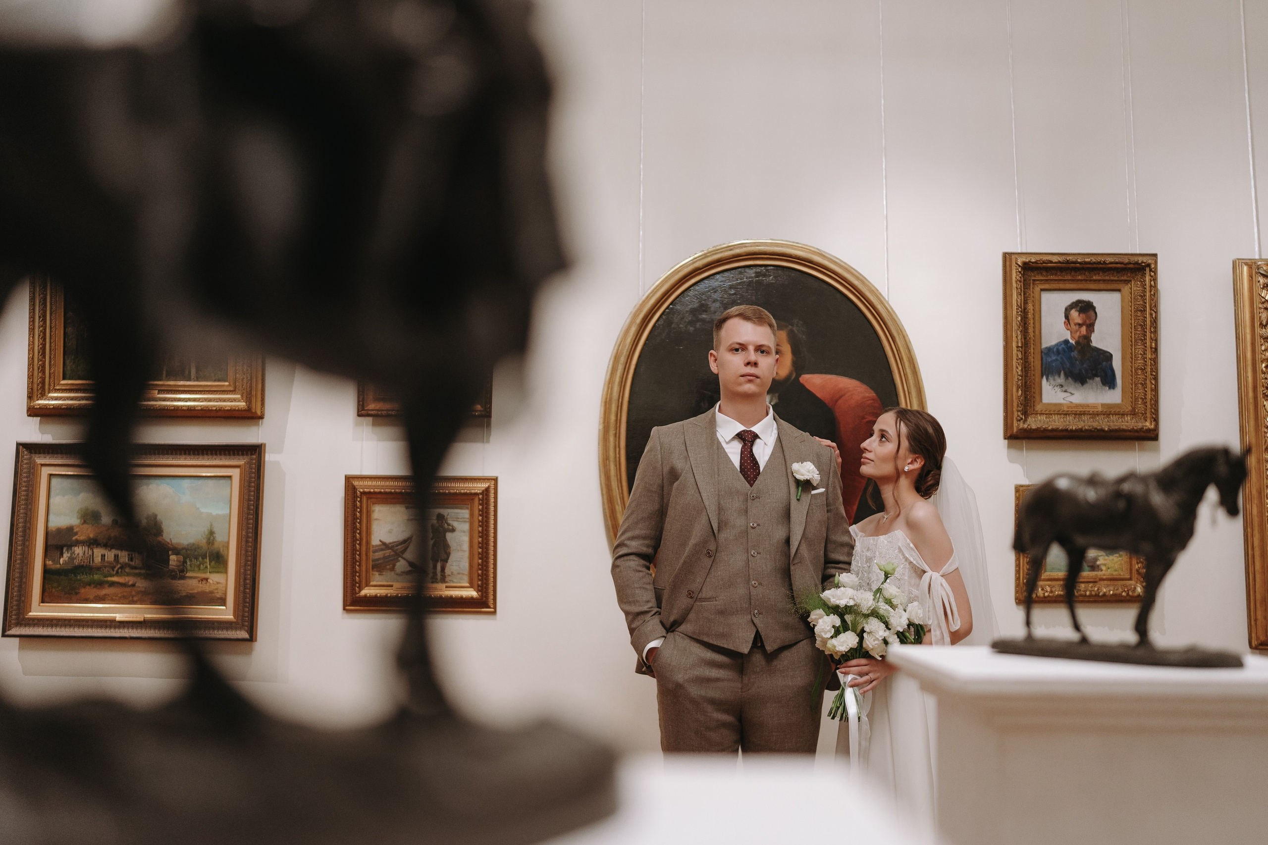 БАНКЕТНЫЙ ЗАЛ ТОРТУГА, ВЕДУЩИЙ АНДРЕЙ ОГНЕВ