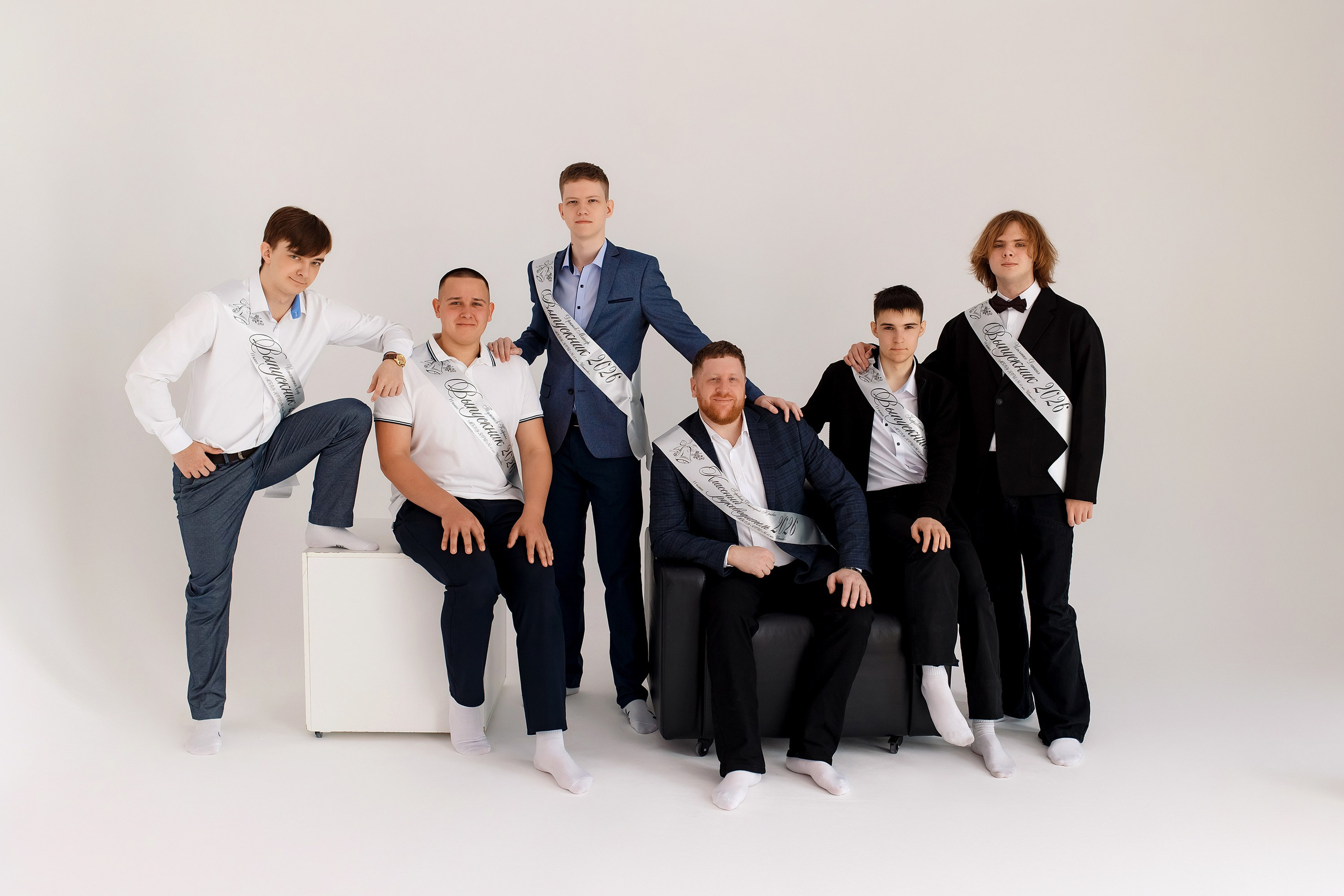 11 класс съемка в тудии. Фотограф Любовь Корниенко, Примоский край