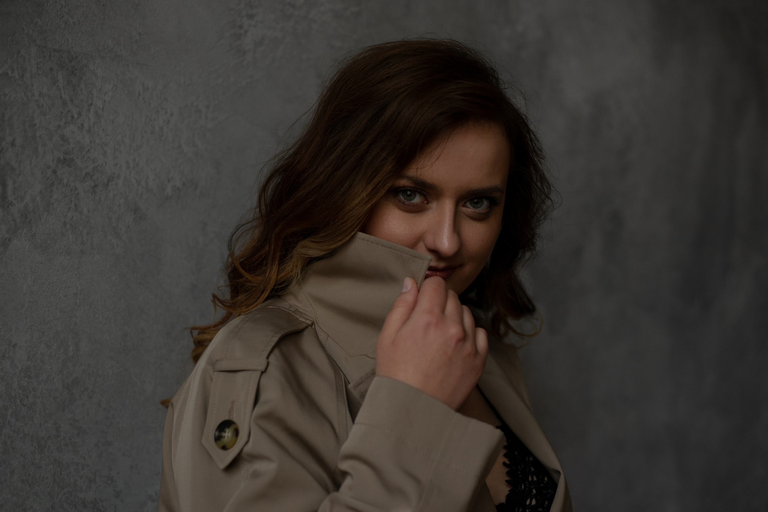 Фотосессия в белье Plus size в темной студии. Женский фотограф Санкт-Петербург Александра Колий