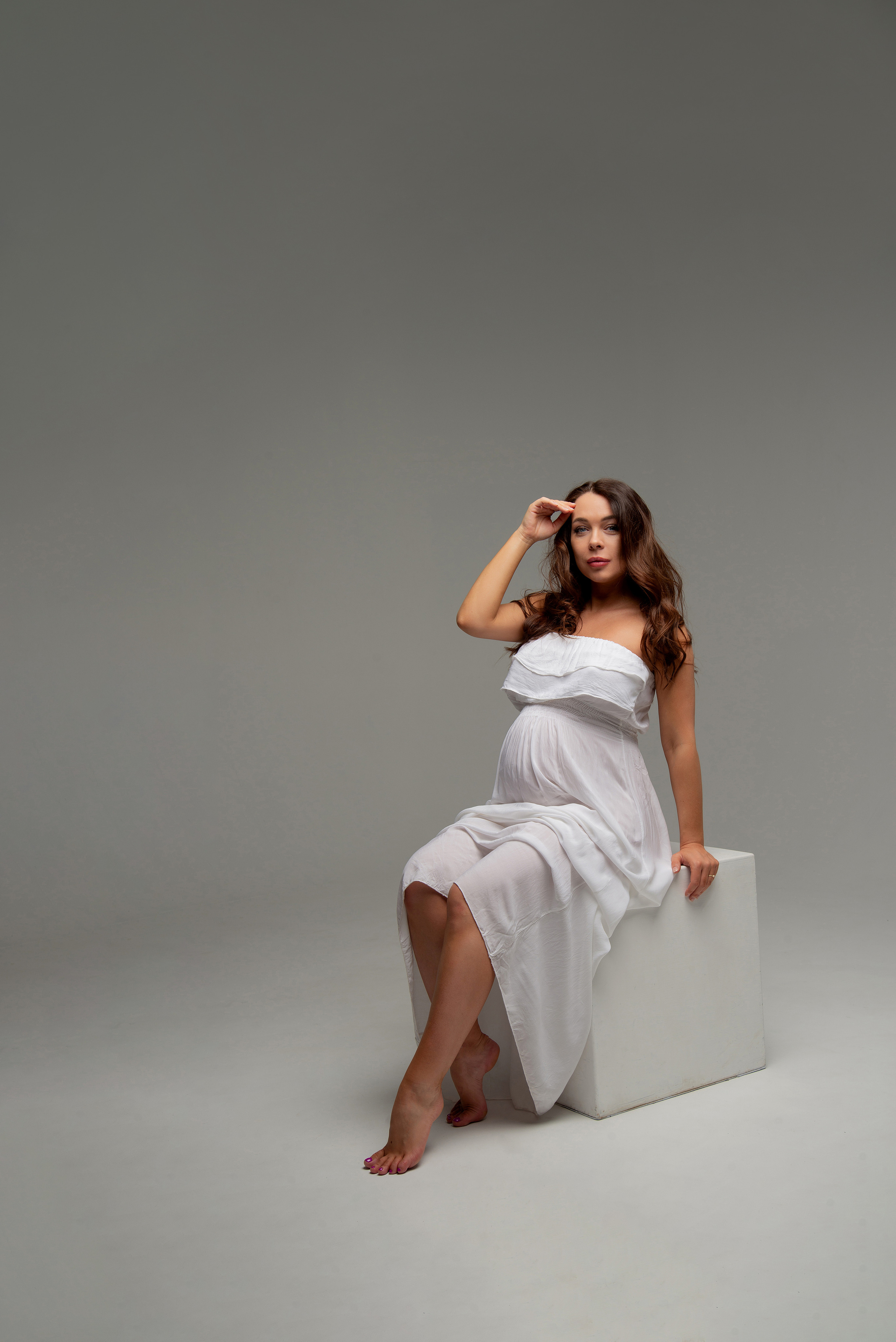 Фотосессия беременности в студии Санкт-Петербург / СПб /Питер. Женский фотограф Санкт-Петербург Александра Колий