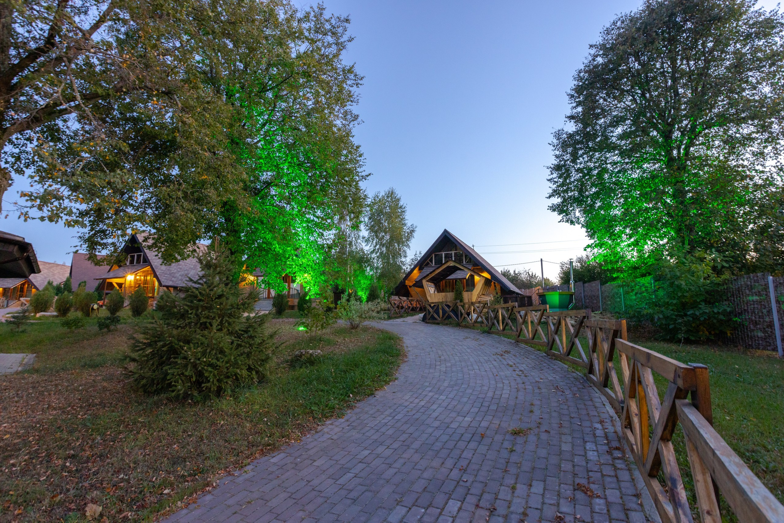 Большая Тросна вечером и новый бассейный комплекс. Фотограф в Туле Крупский АнДРей. Фотостудия «КАДР71» в Туле